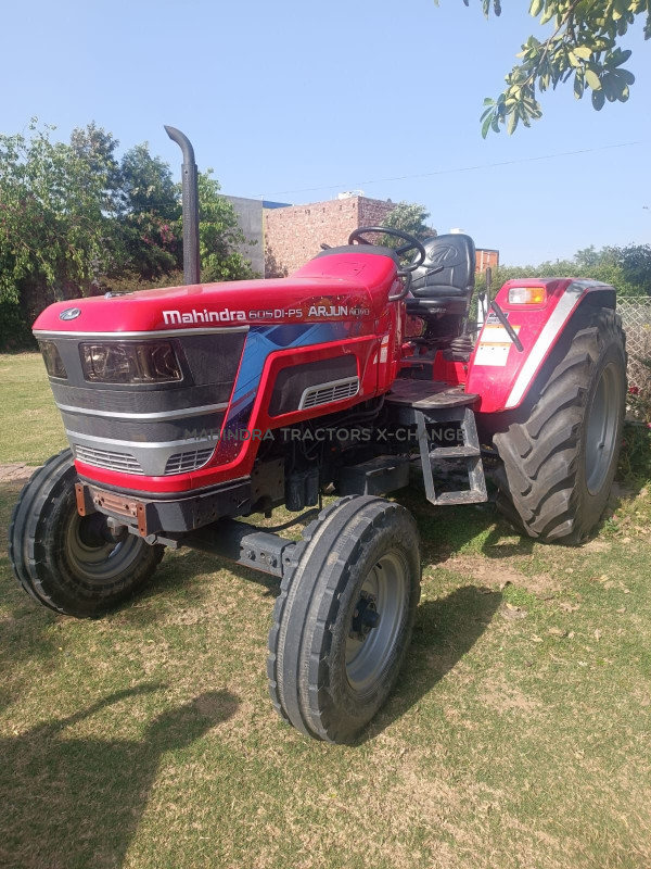2023 Mahindra 605 NOVO 49.9HP-2