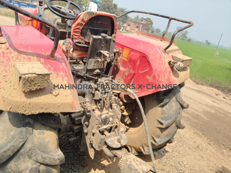 2021 Mahindra YUVO TECH Plus 585 DI 4 WD-3