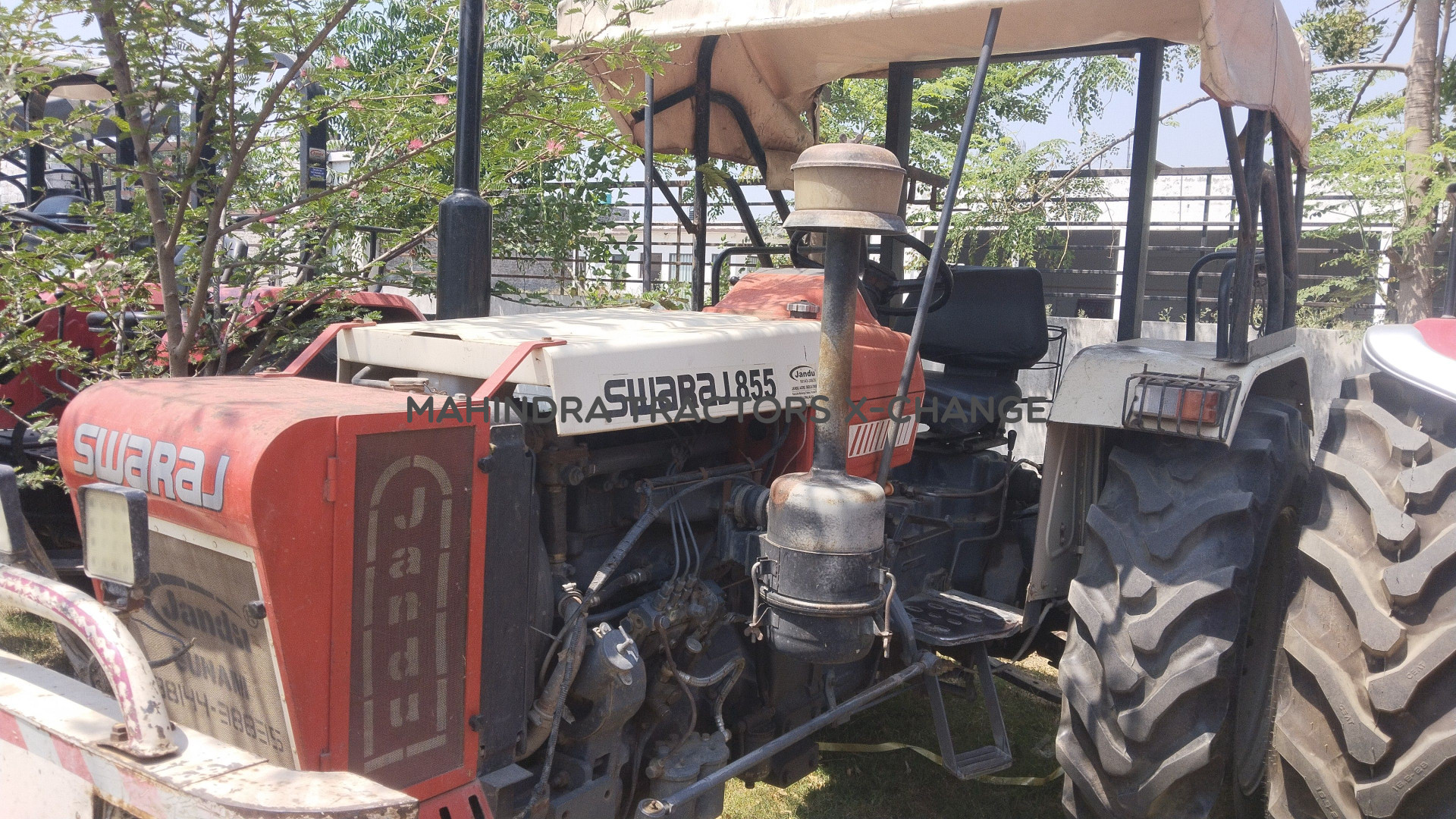 2010 Swaraj 855 FE-2