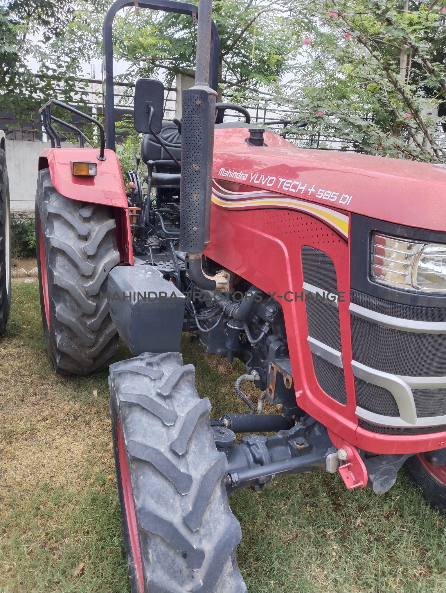 2023 Mahindra YUVO 585 DI 4WD-3
