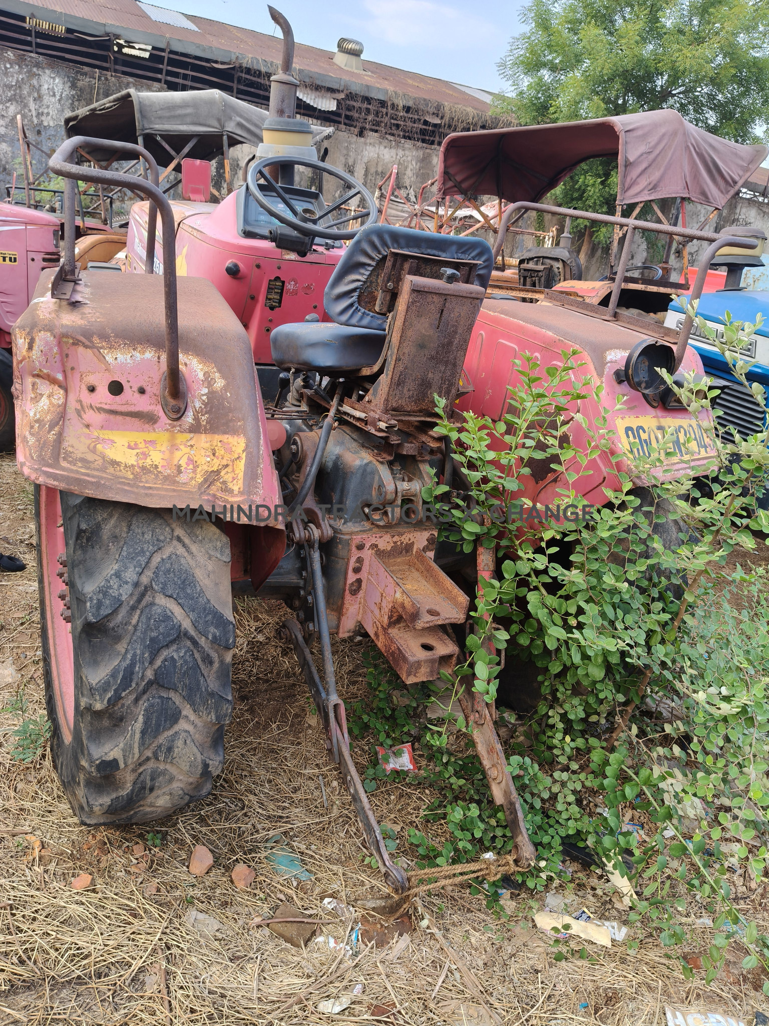 2009 Mahindra 275 DI NST-4
