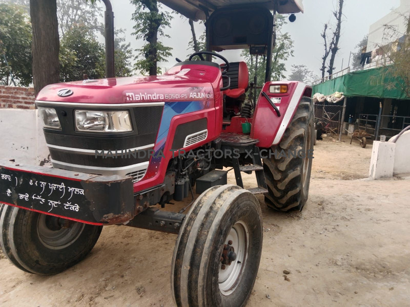 2015 Mahindra 605 NOVO 49.9HP-3
