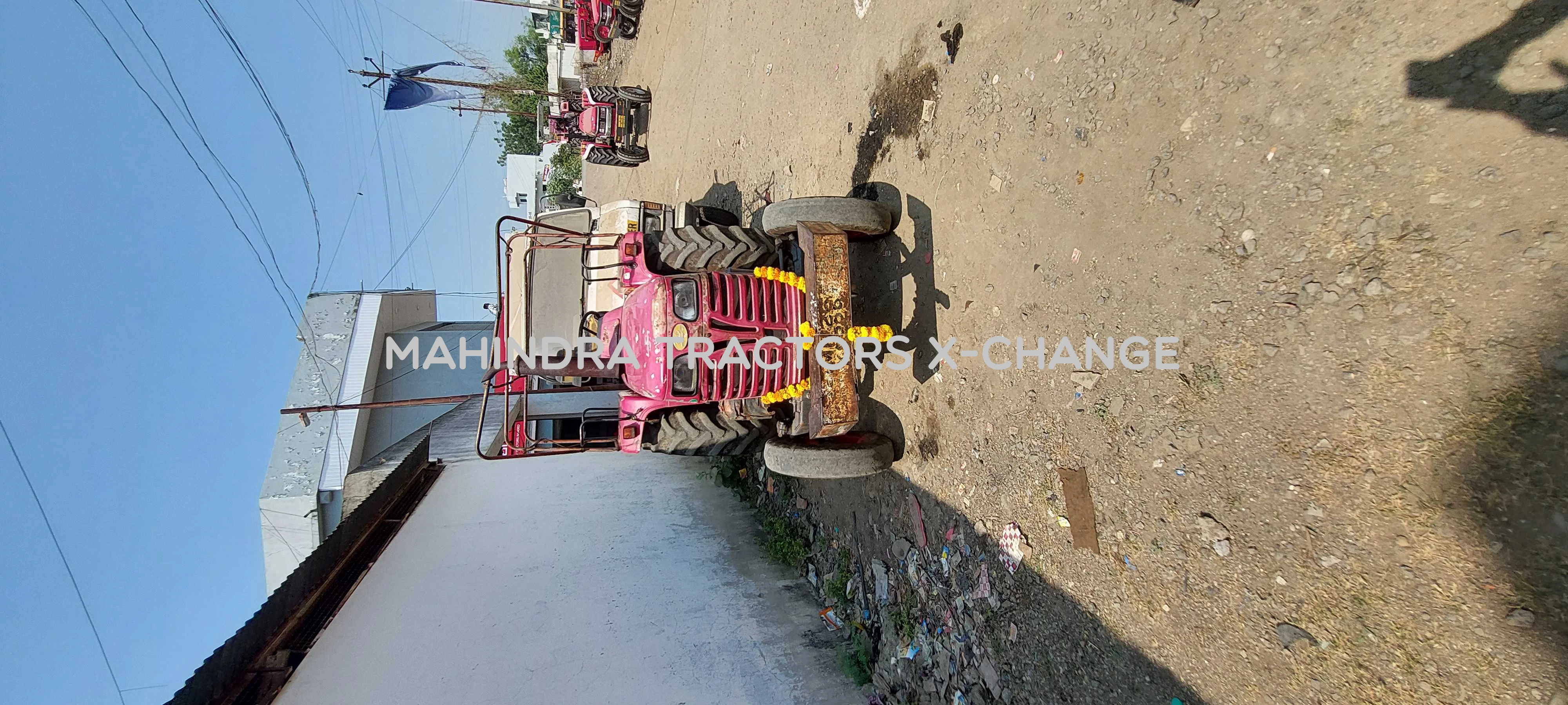 2011 Mahindra 575 DI-1