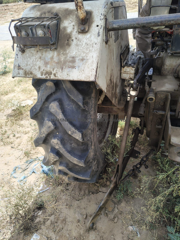 1994 Swaraj 855 FE-3