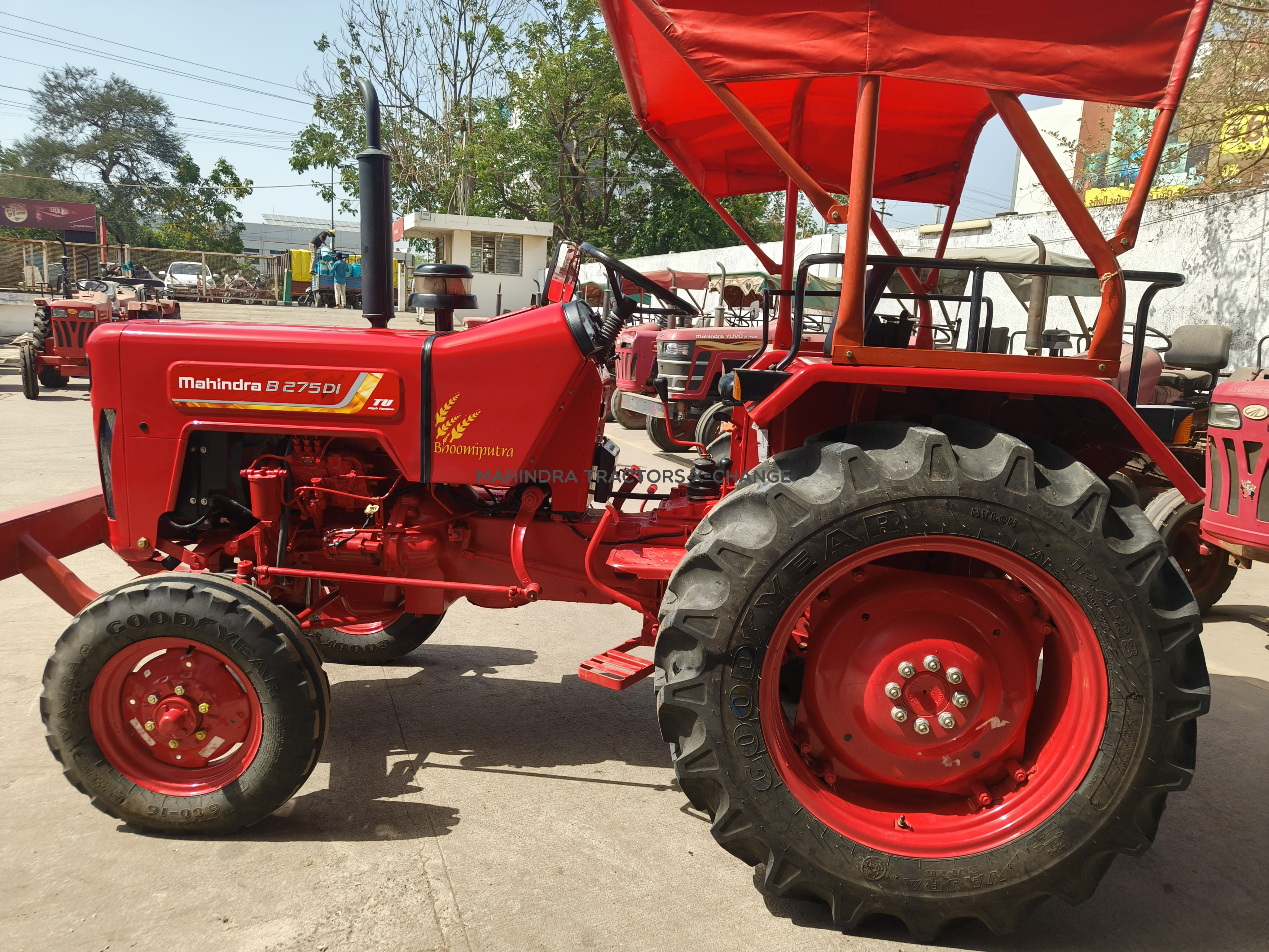 2025 Mahindra 275 DI NBP-4