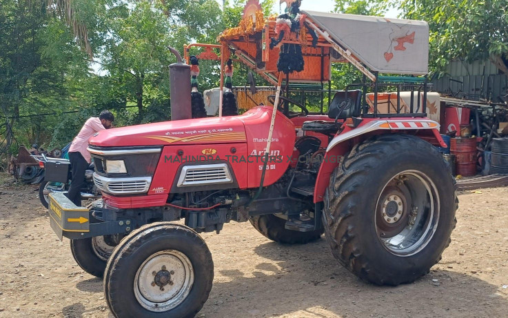 2019 Mahindra 555 ULTRA-4