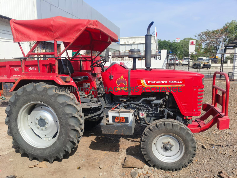2025 Mahindra Mahindra 585 DI-3