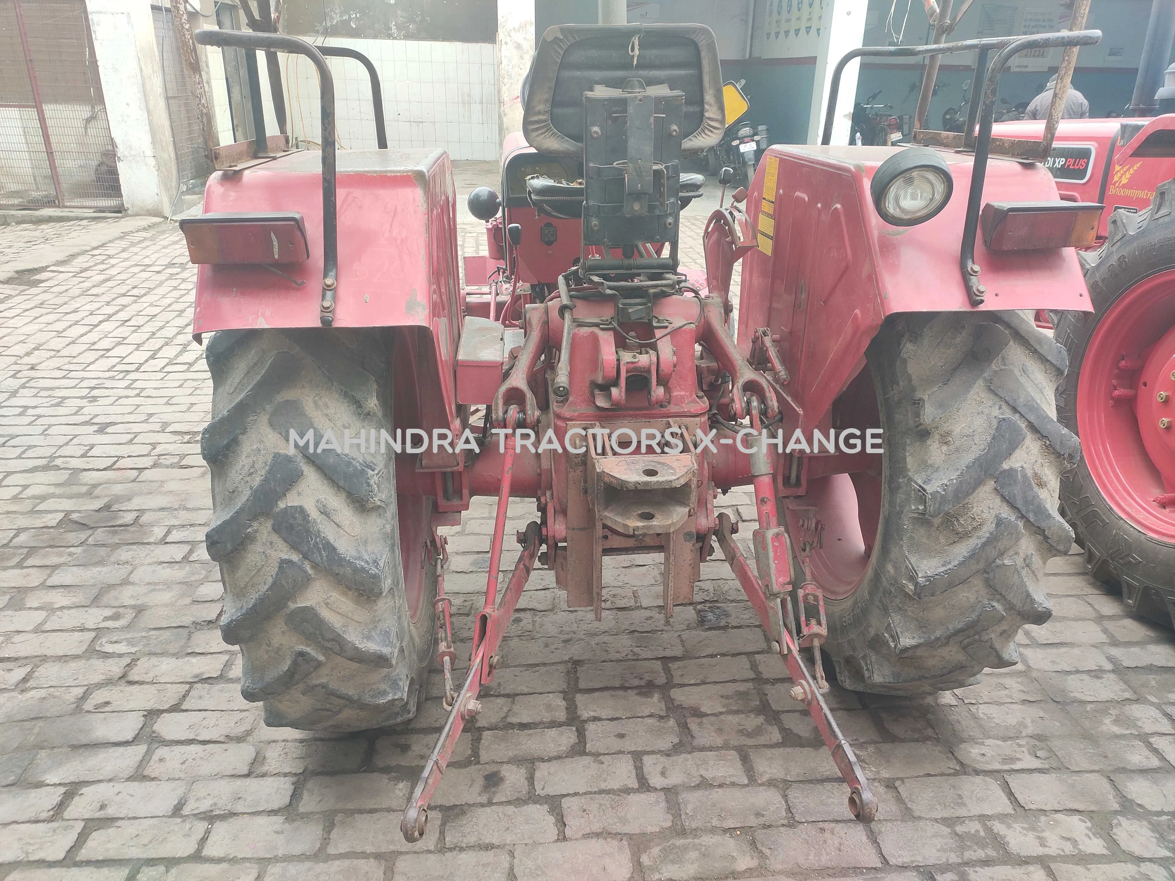 2011 Mahindra 265 DI-4