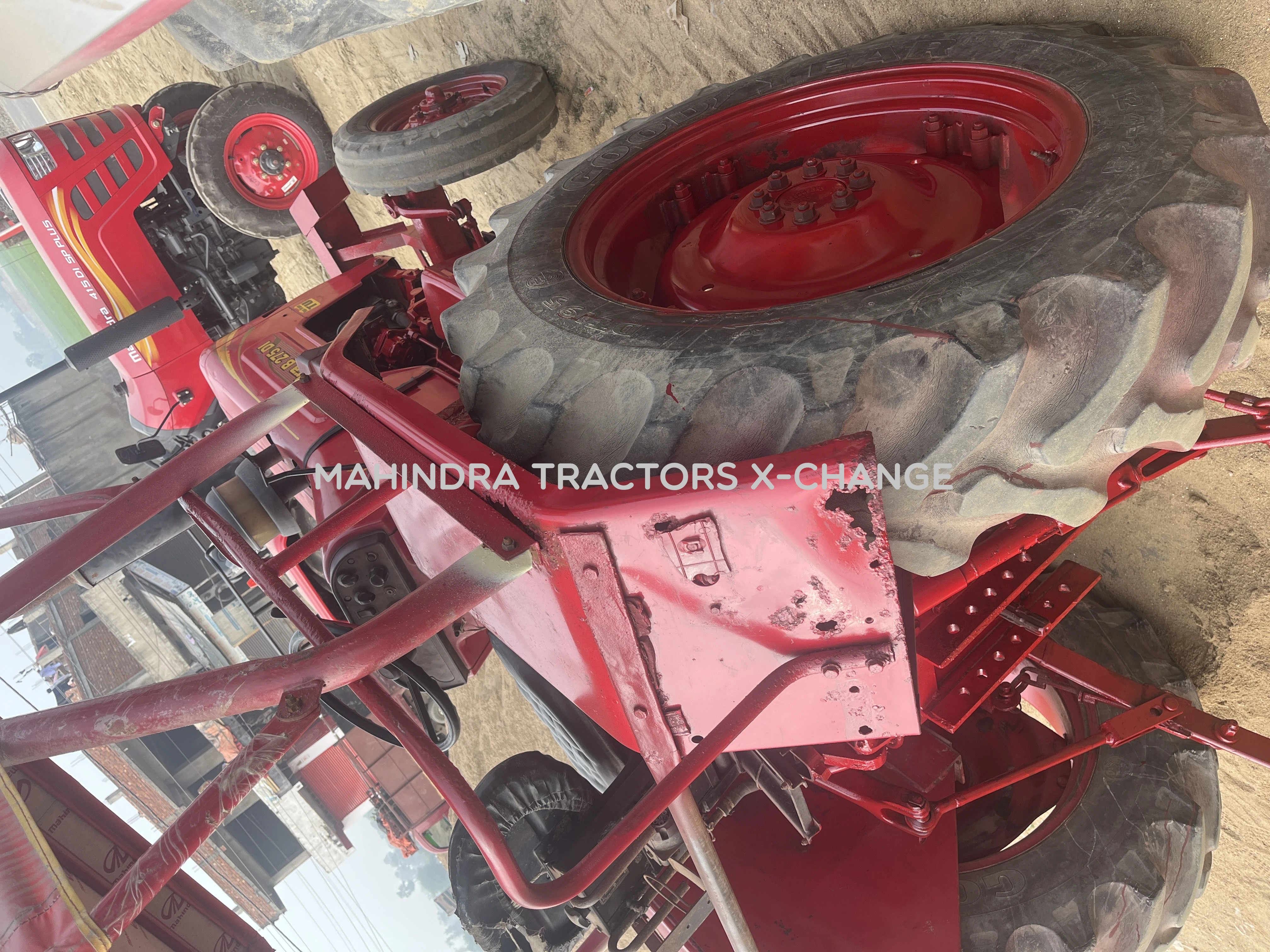 2010 Mahindra 275 DI-4