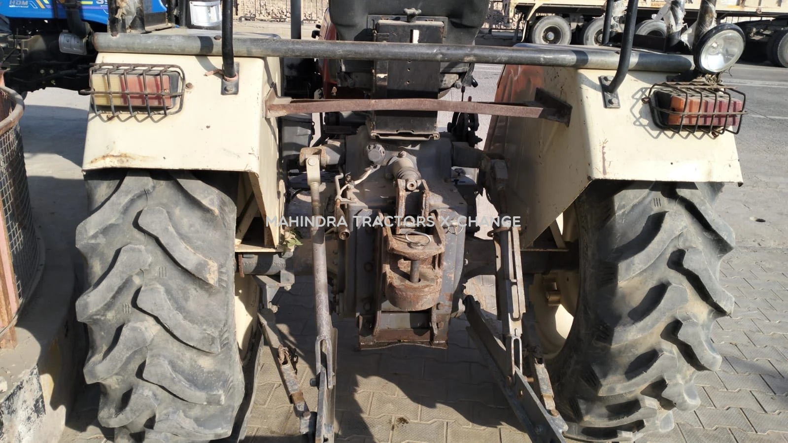 2011 Swaraj 855 FE-5