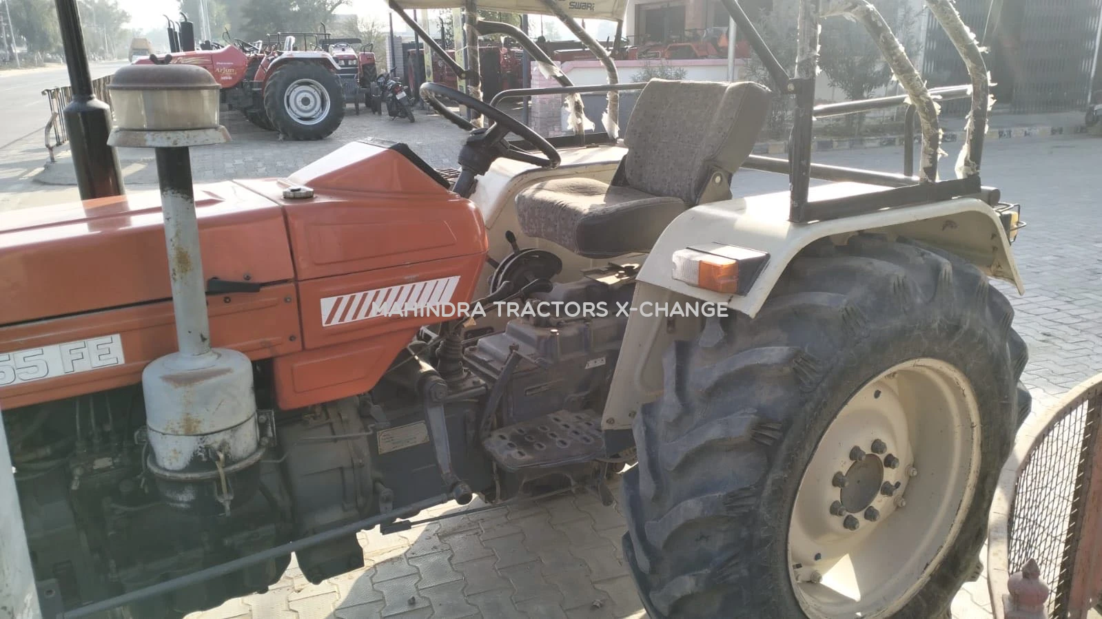 2011 Swaraj 855 FE-3