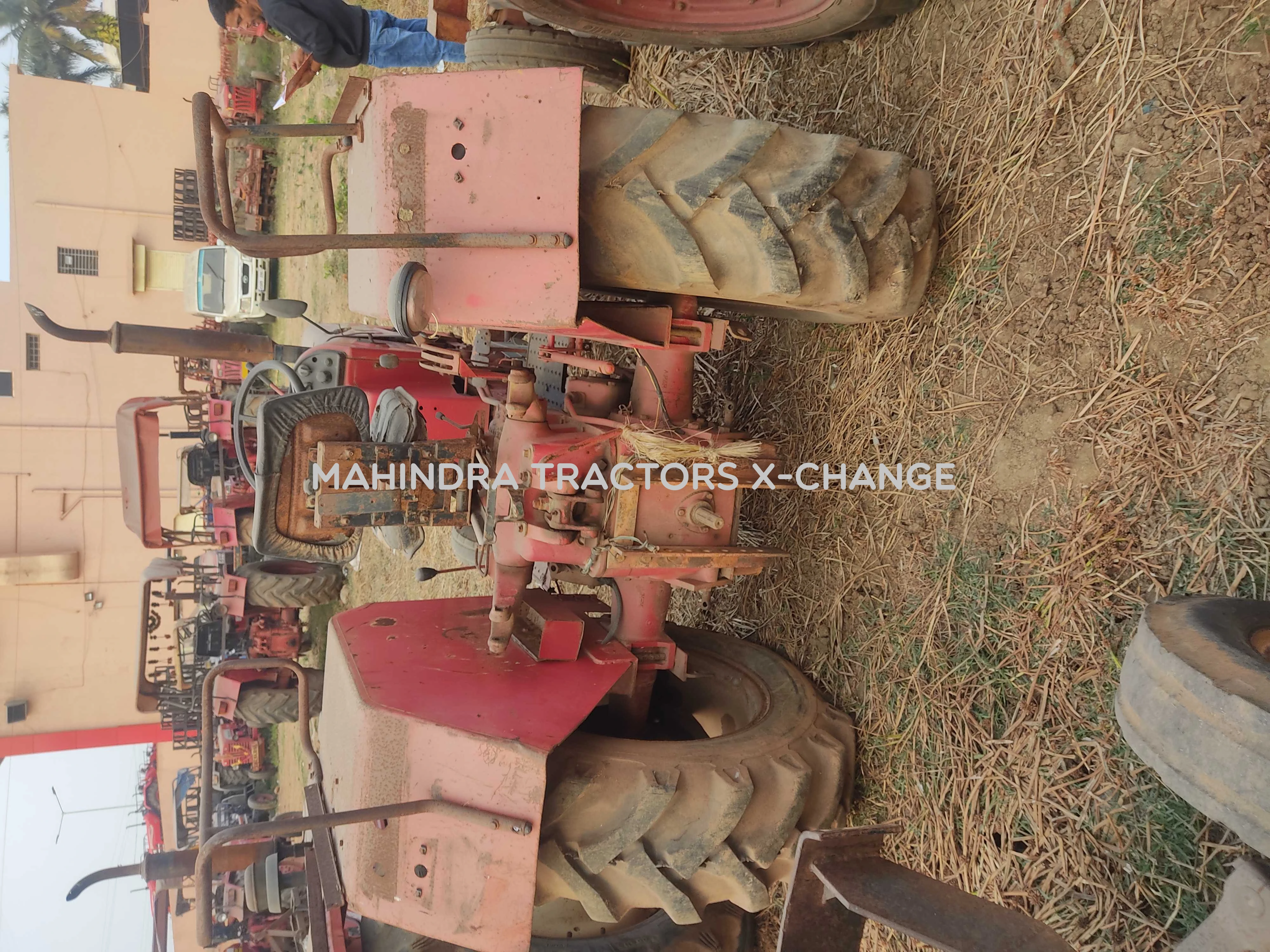 2010 Mahindra 475 DI-1