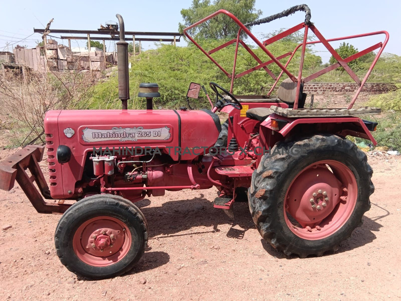 2013 Mahindra 265 DI BP-3