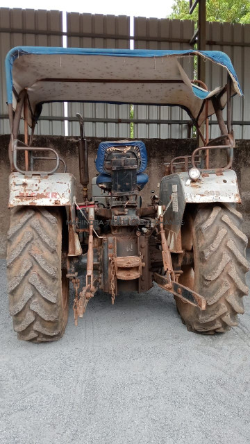 2006 Eicher Eicher 485-4