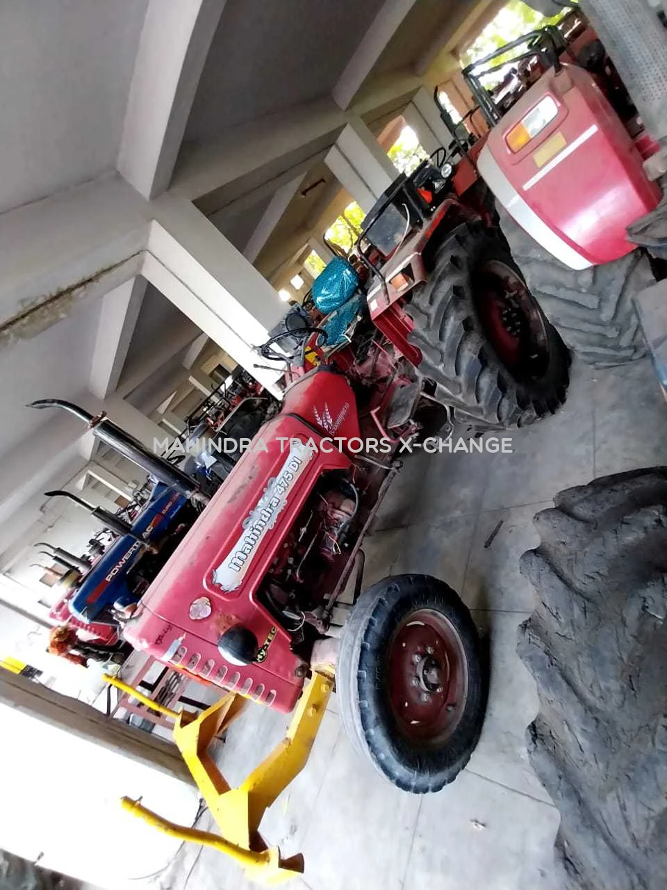 2011 Mahindra 475 DI-2