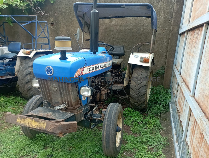 2009 New holland NH 3037-3