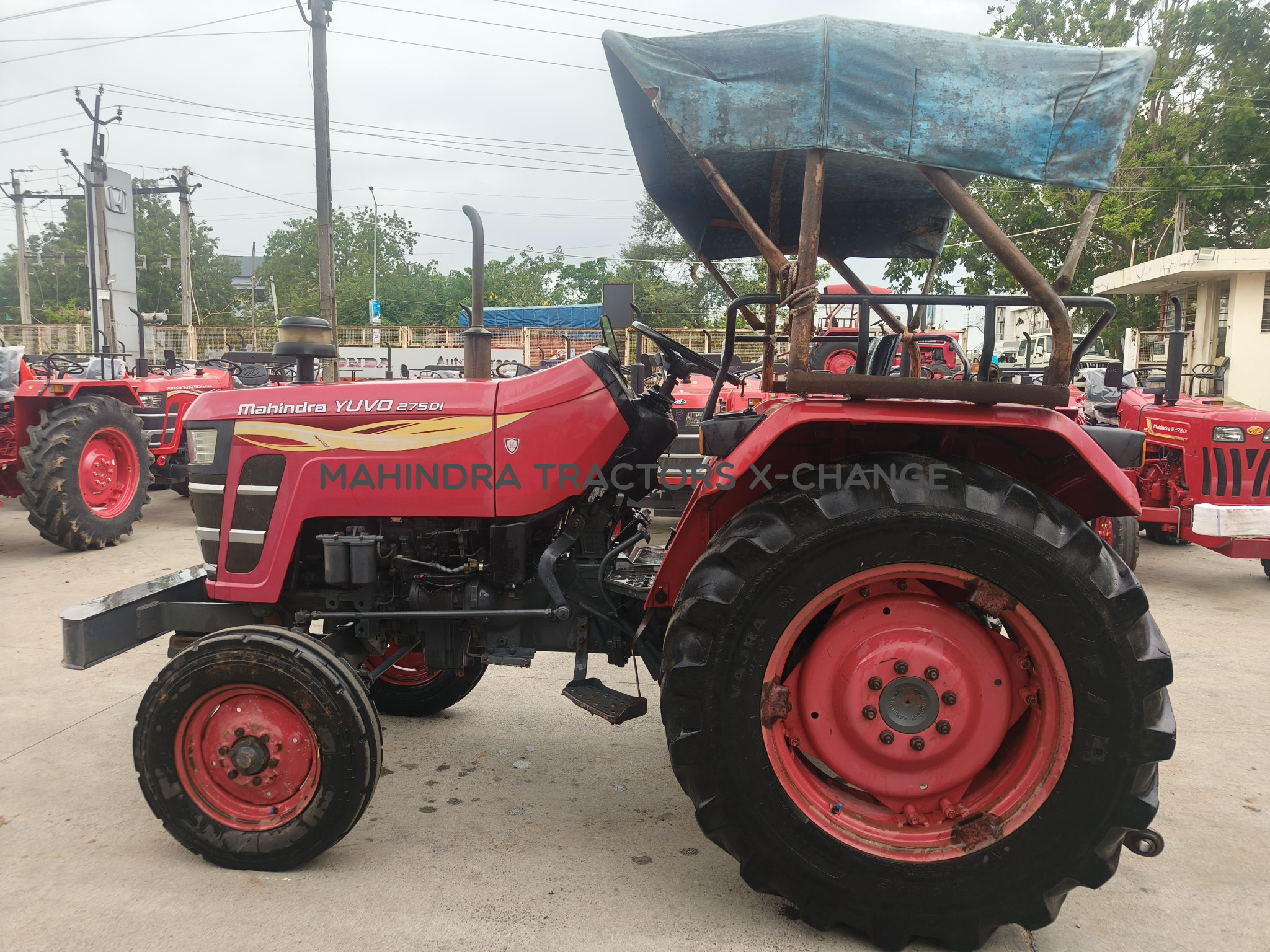 2016 Mahindra 275 DI-4