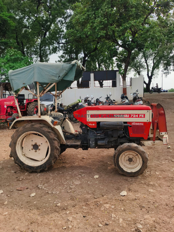 2023 Swaraj 724 FE 4WD-4
