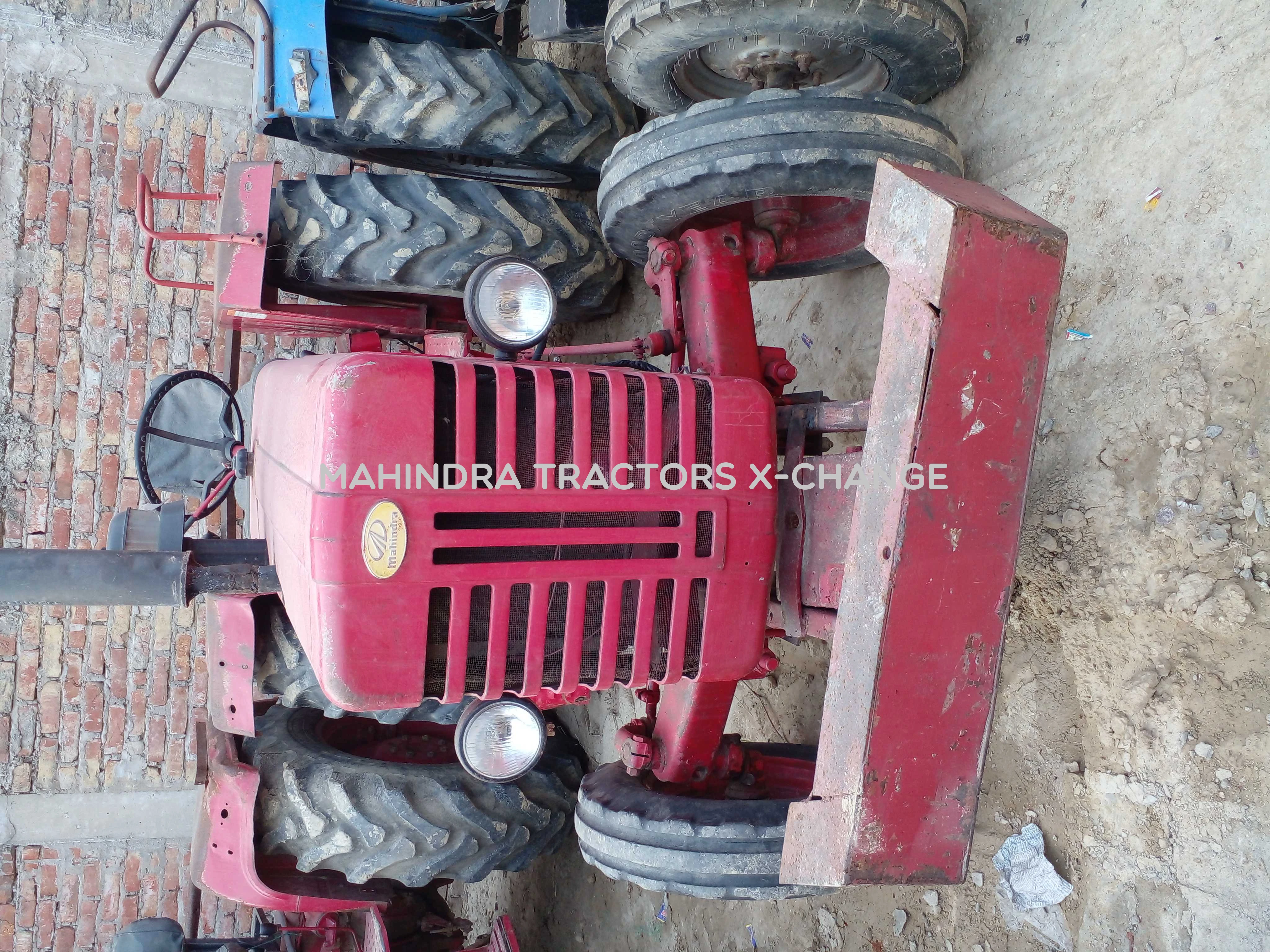 2013 Mahindra 475 DI-1