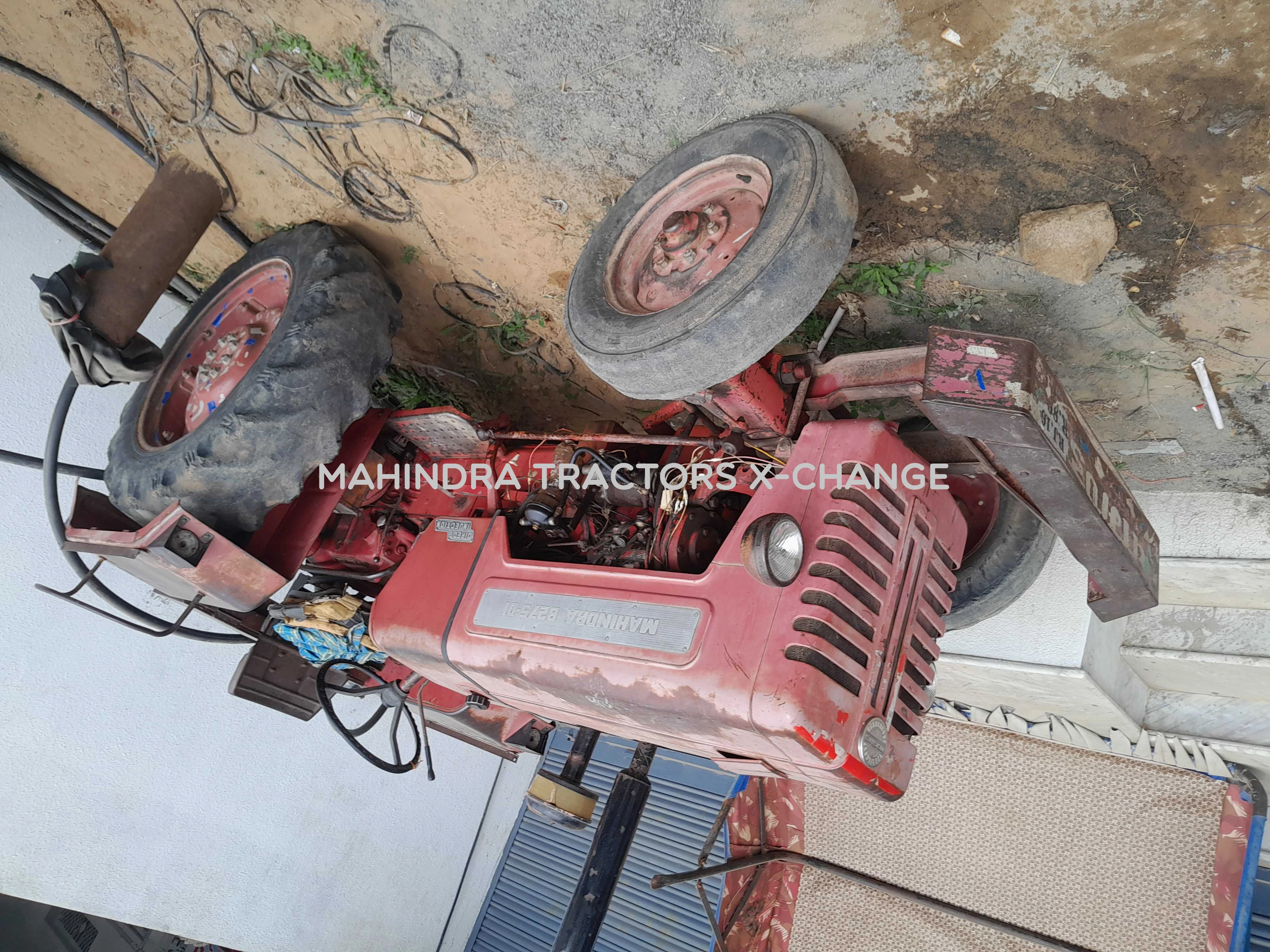 1997 Mahindra 275 DI-2