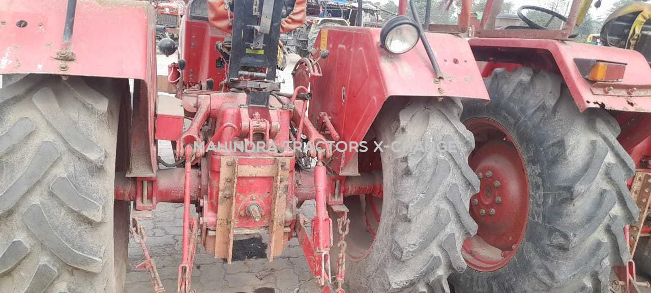 2015 Mahindra 475 DI-2