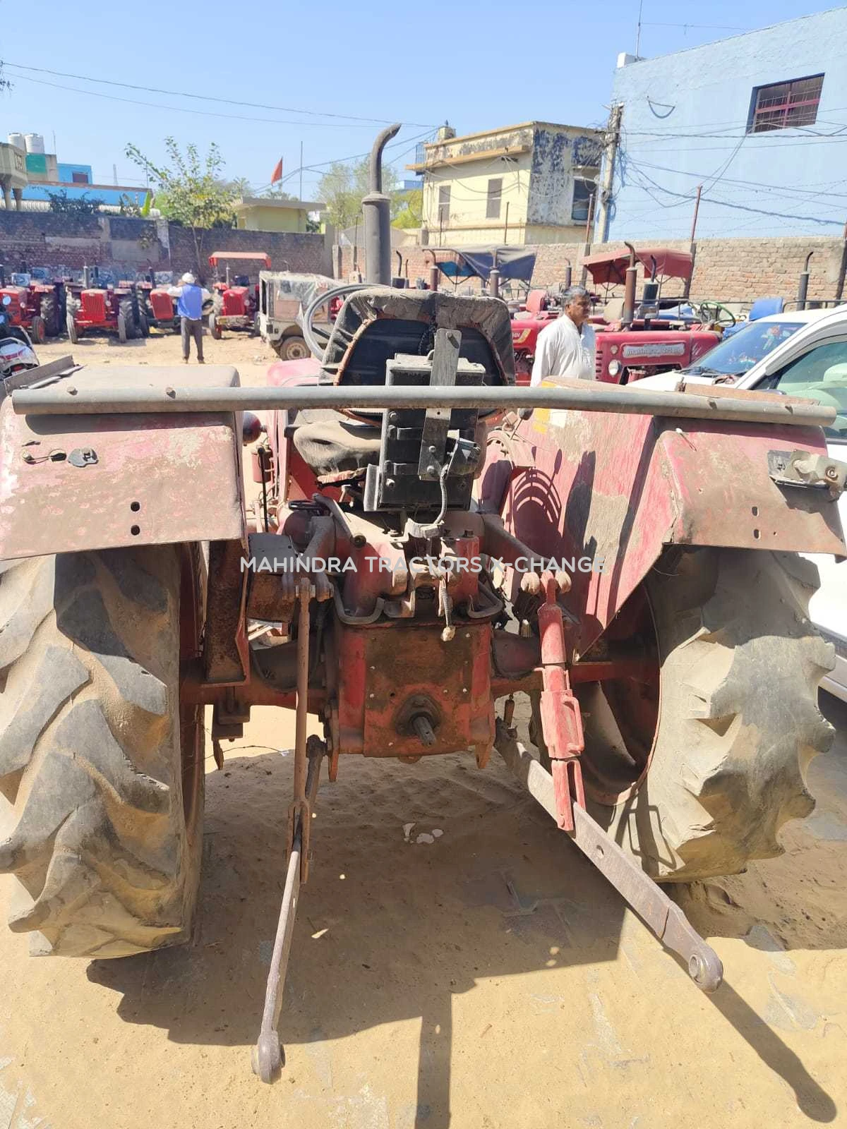 2010 Mahindra 275 DI-3