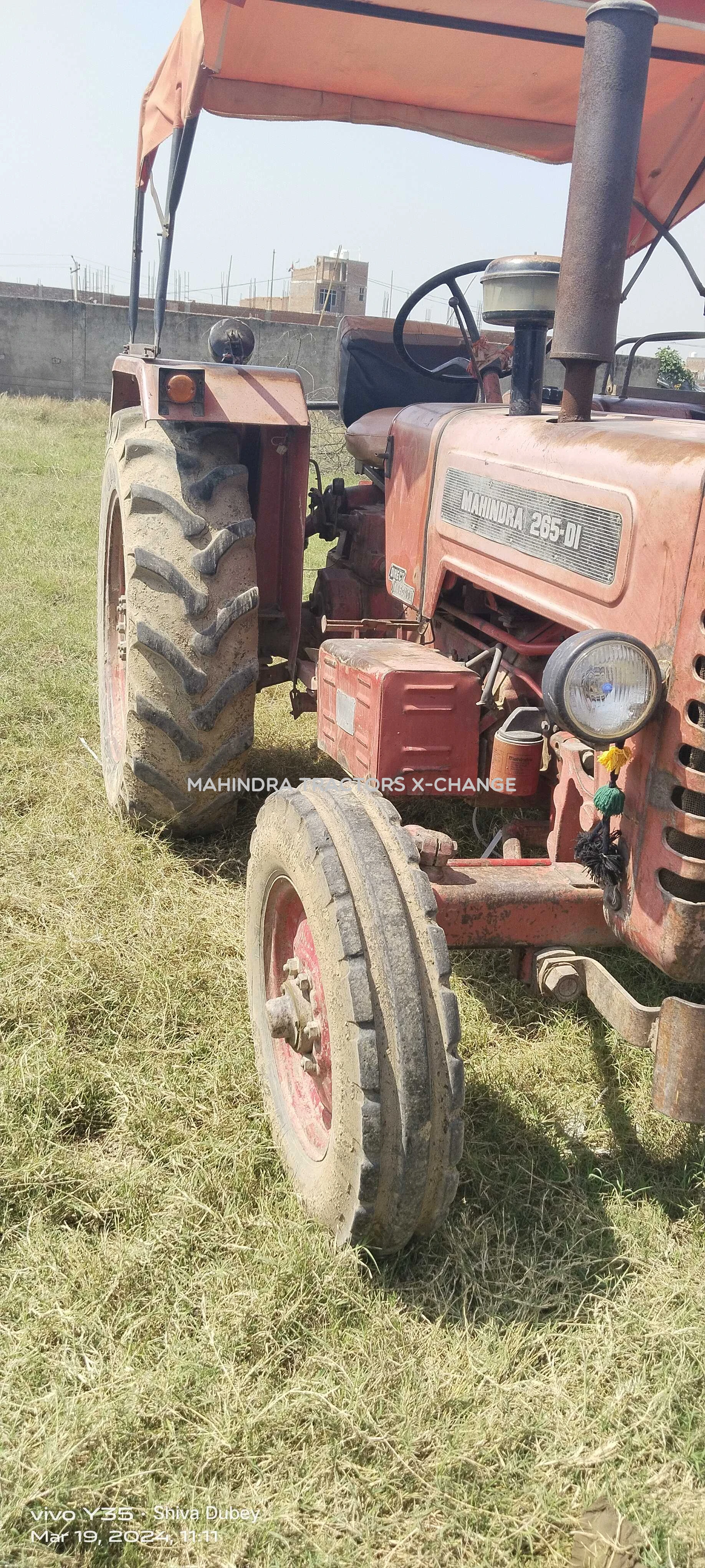 1999 Mahindra 265 DI-2