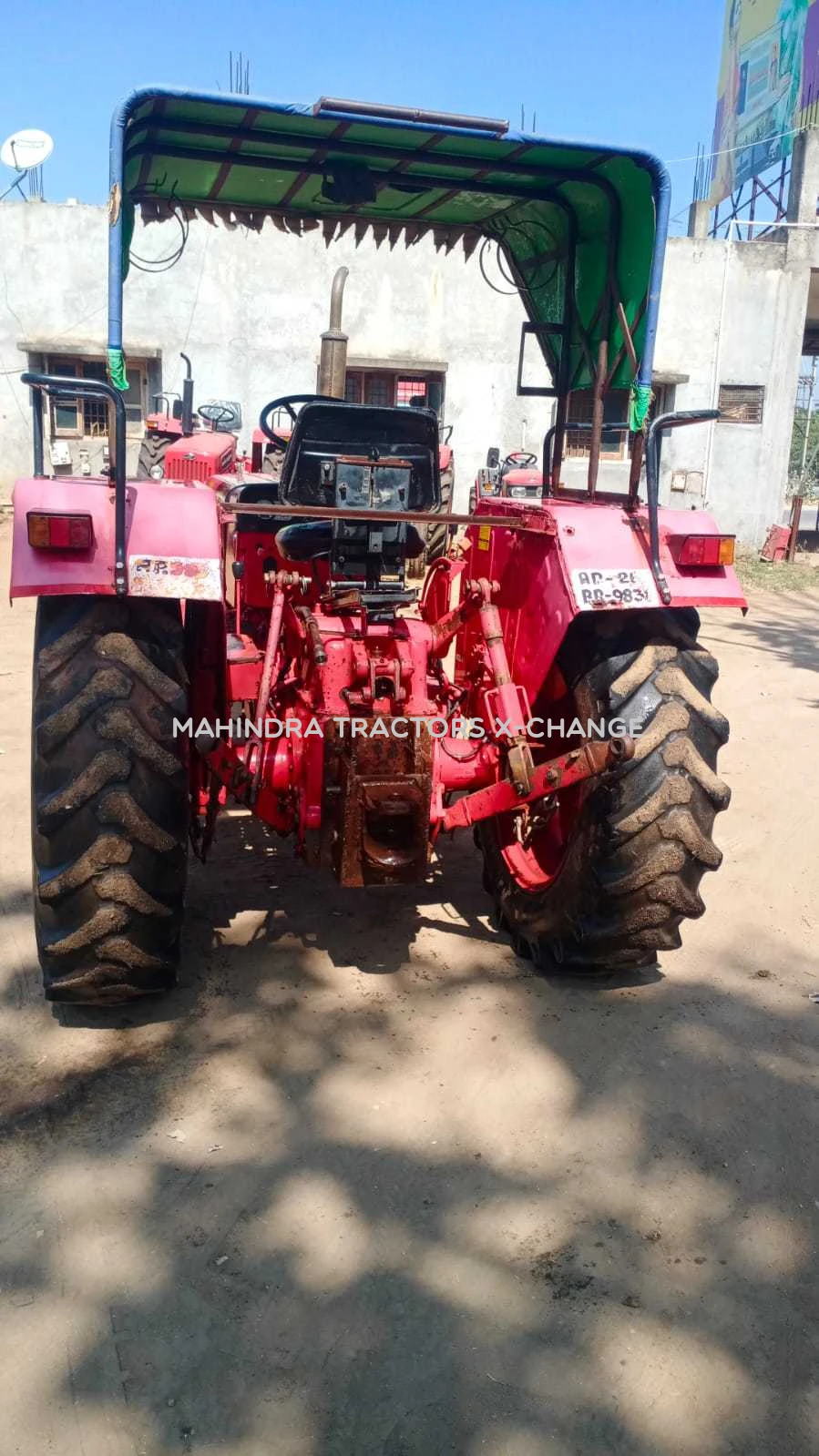 2017 Mahindra 575 DI-4