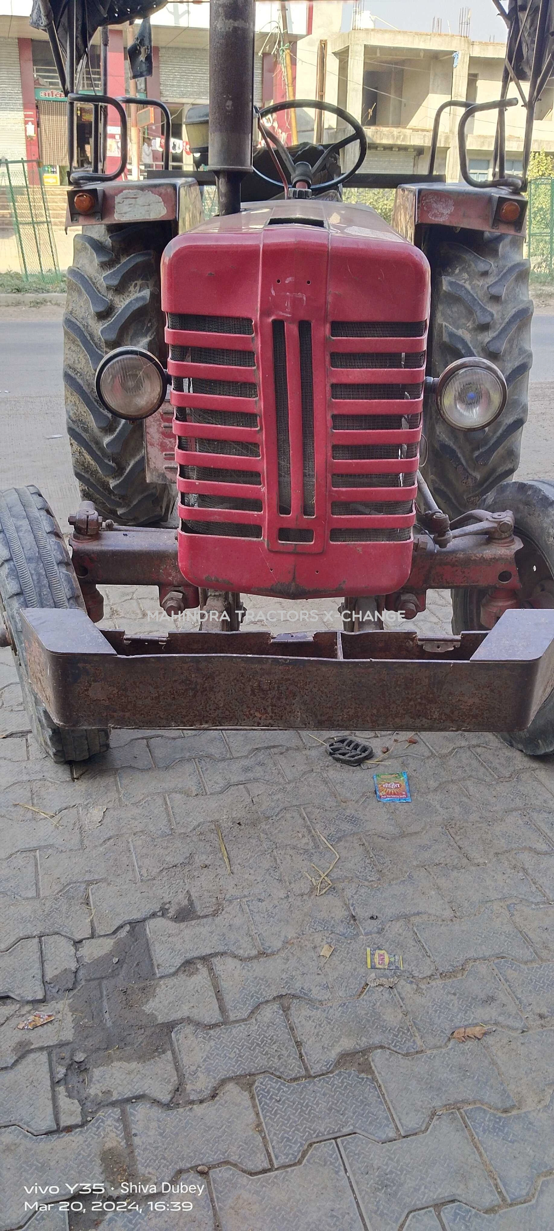 2001 Mahindra 475 DI-3