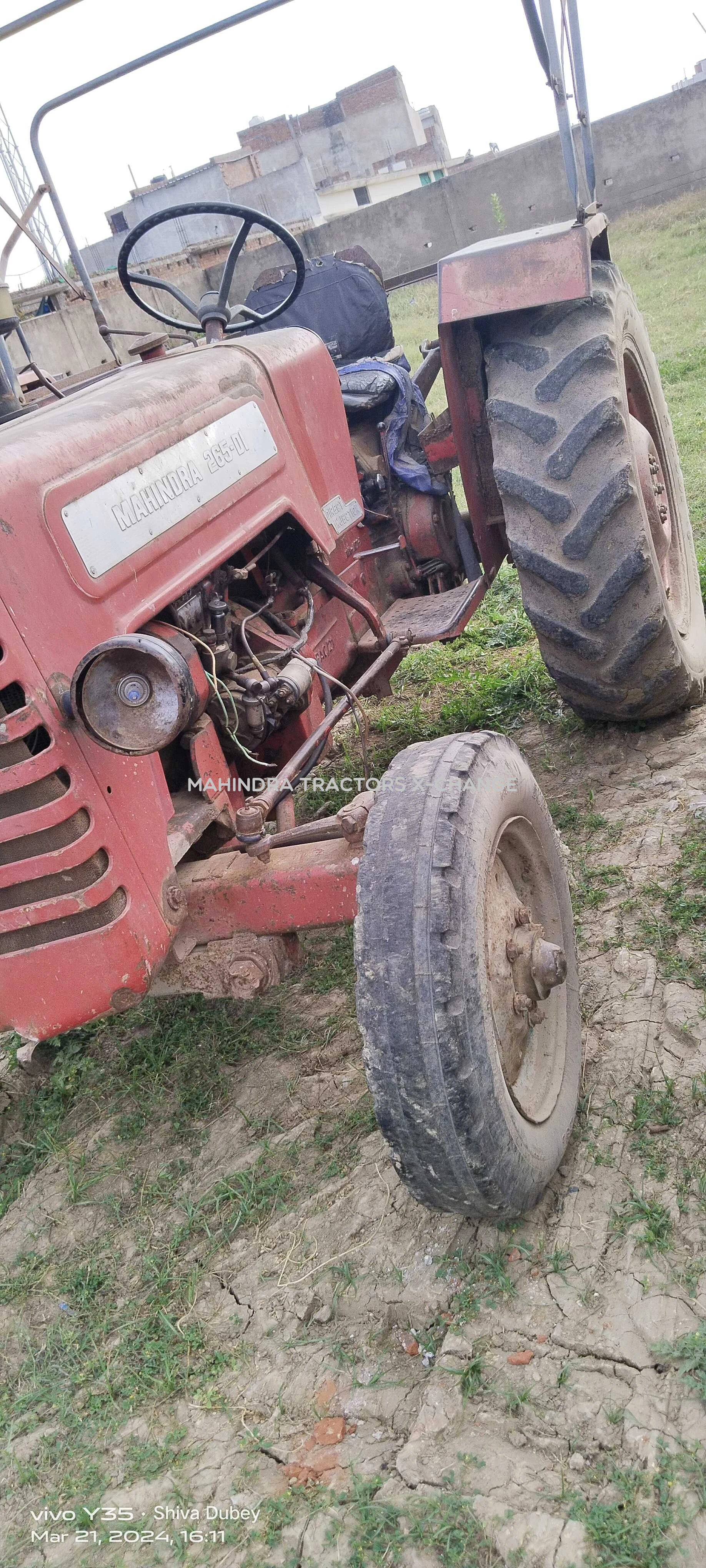 1999 Mahindra 265 DI-2