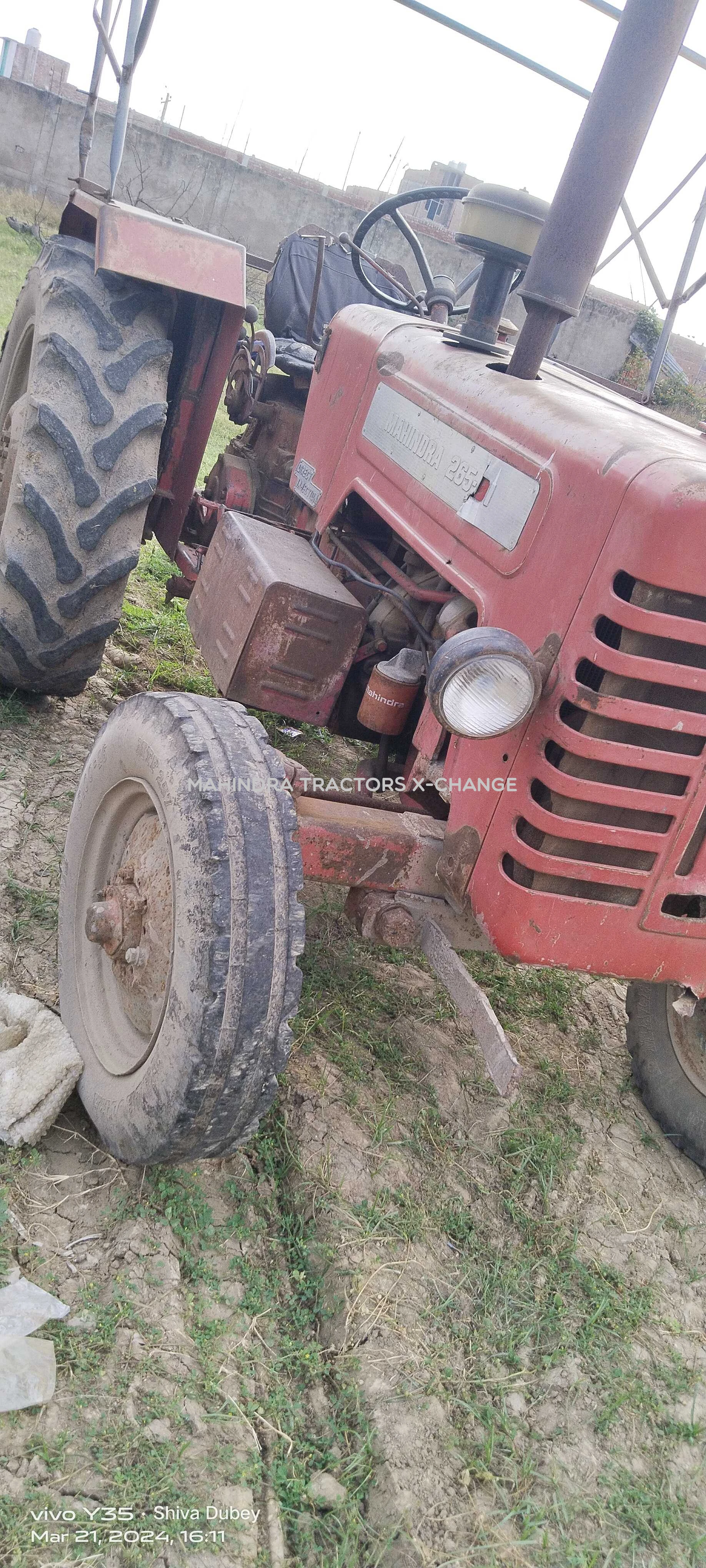 1999 Mahindra 265 DI-3