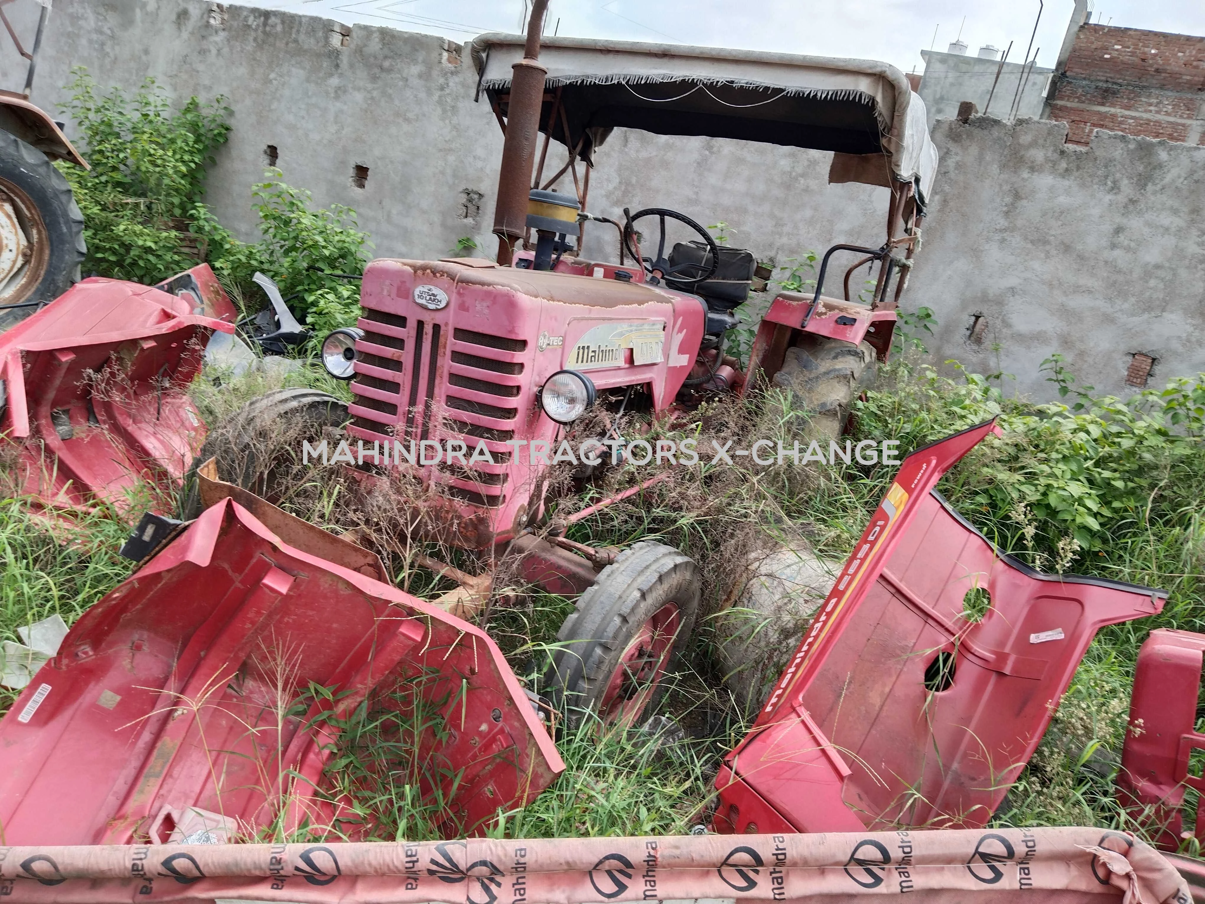 2005 Mahindra 475 DI-3