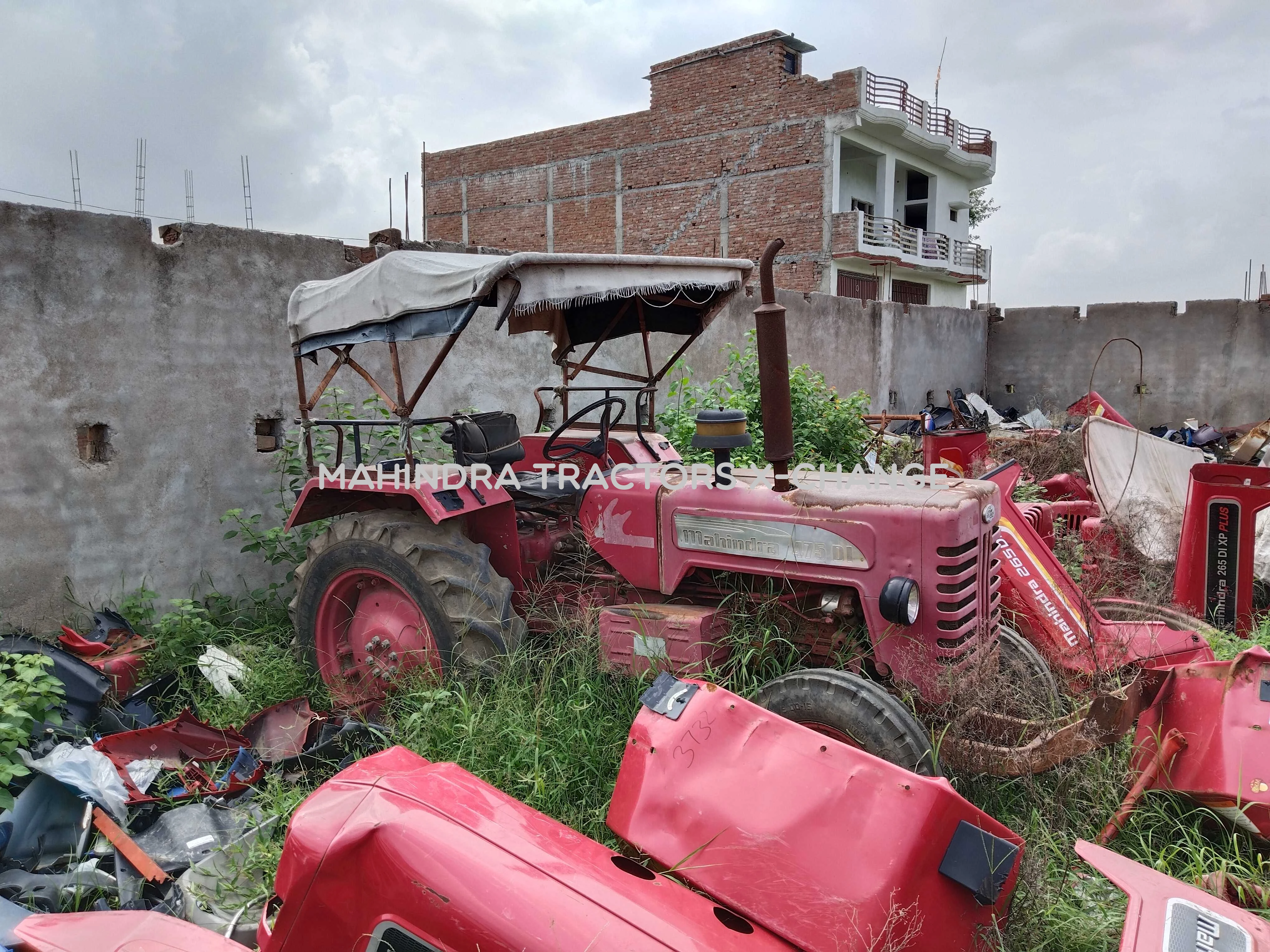 2005 Mahindra 475 DI-2