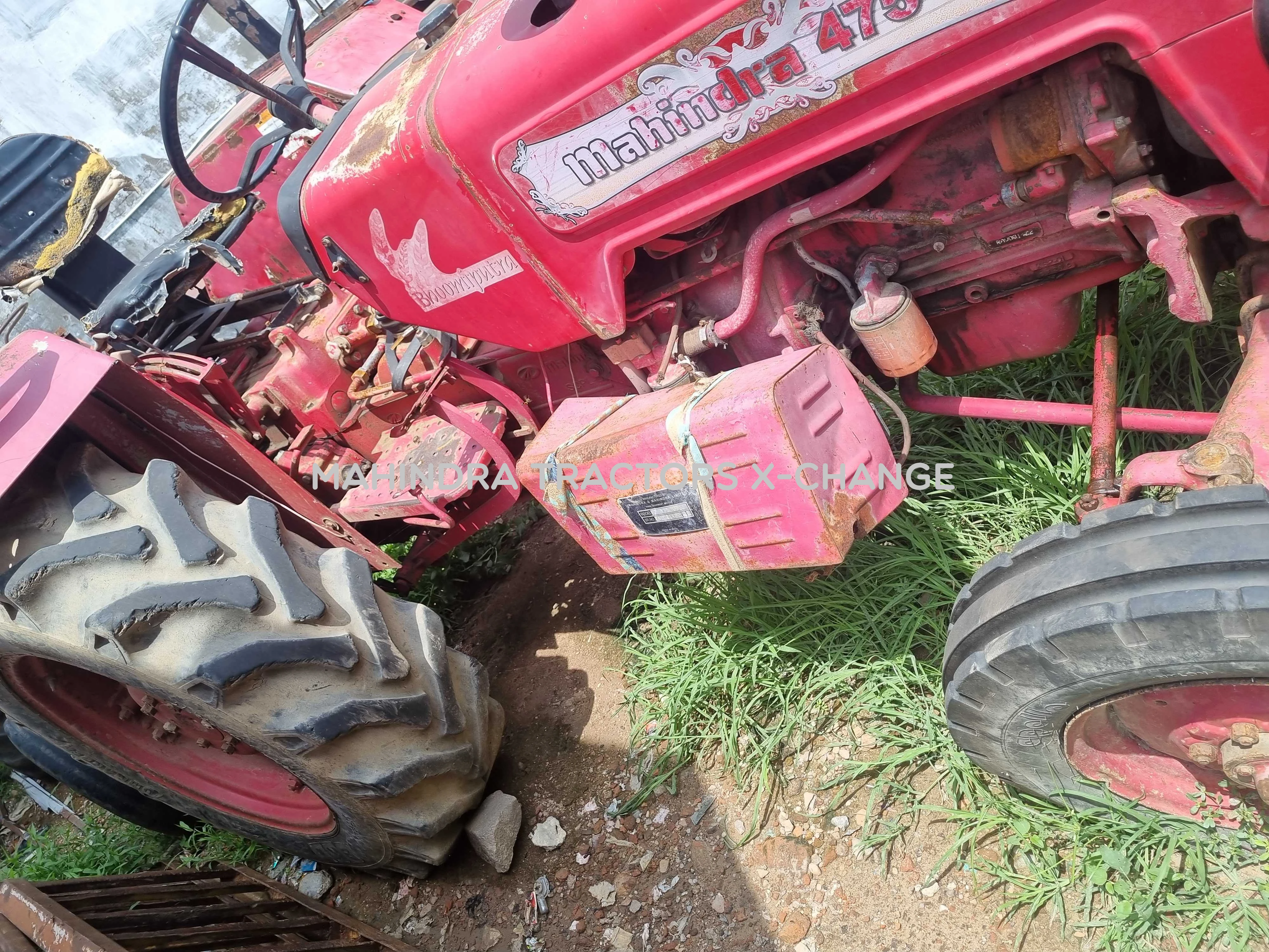 2005 Mahindra 475 DI-2