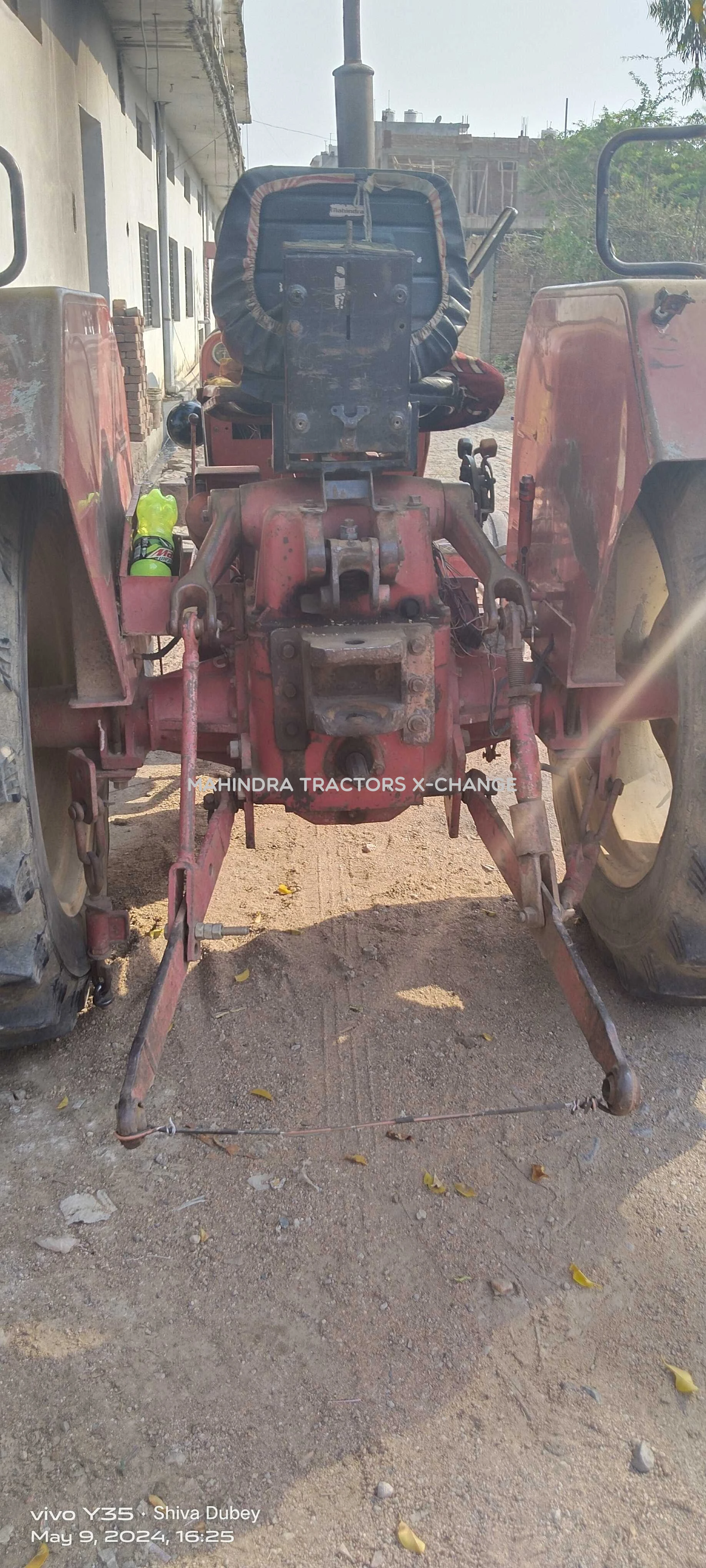 2002 Mahindra 265 DI-4