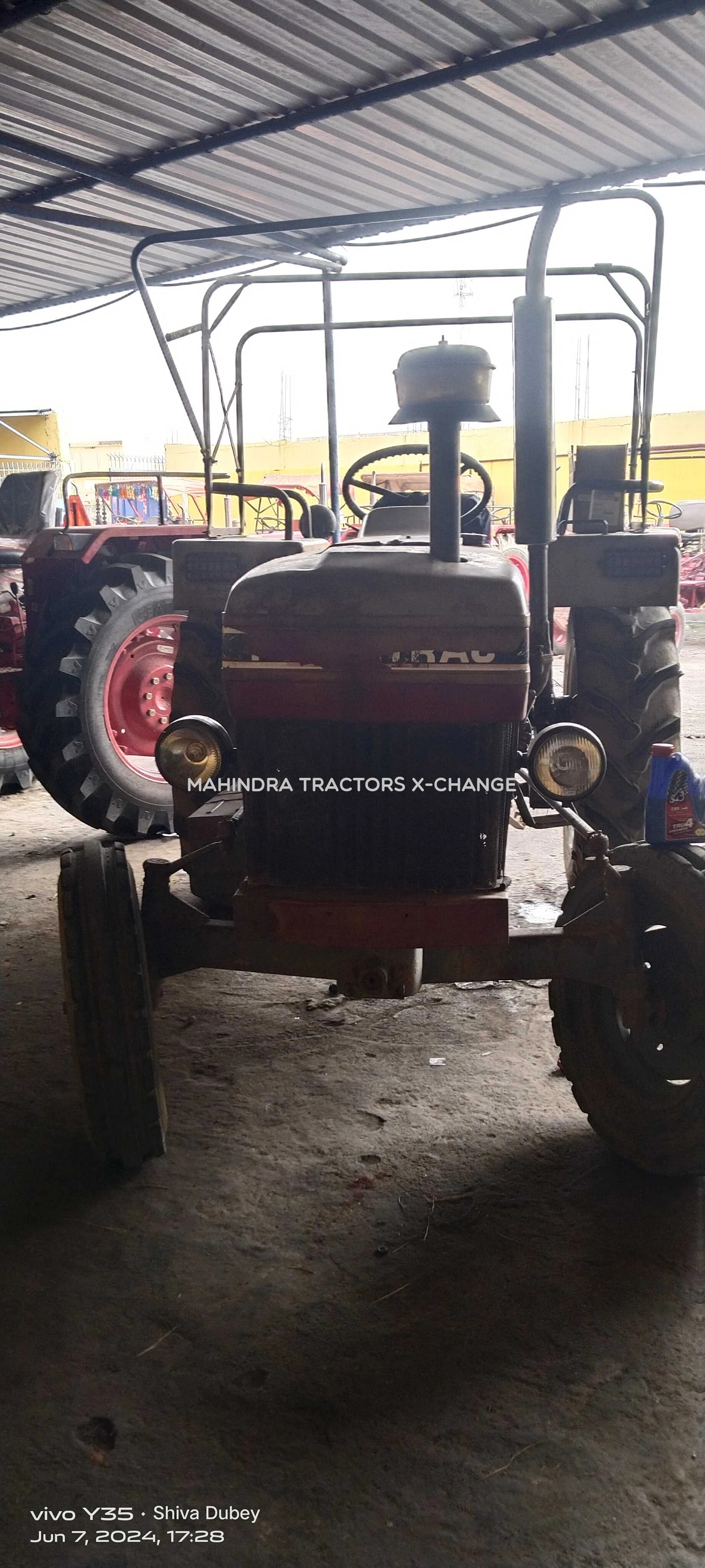 2000 Escorts Steeltrac-1