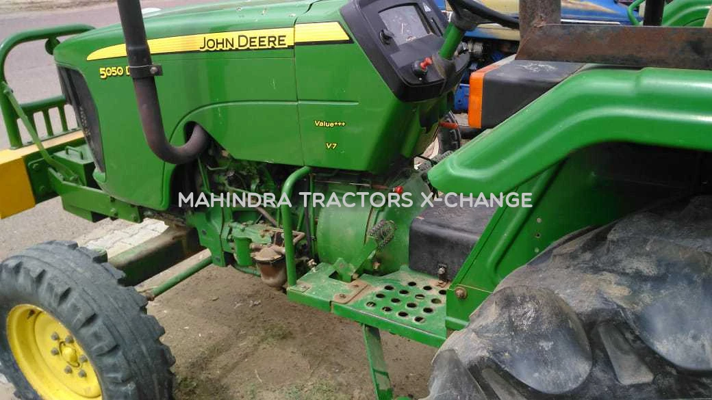 2017 John deere 5050 D-1