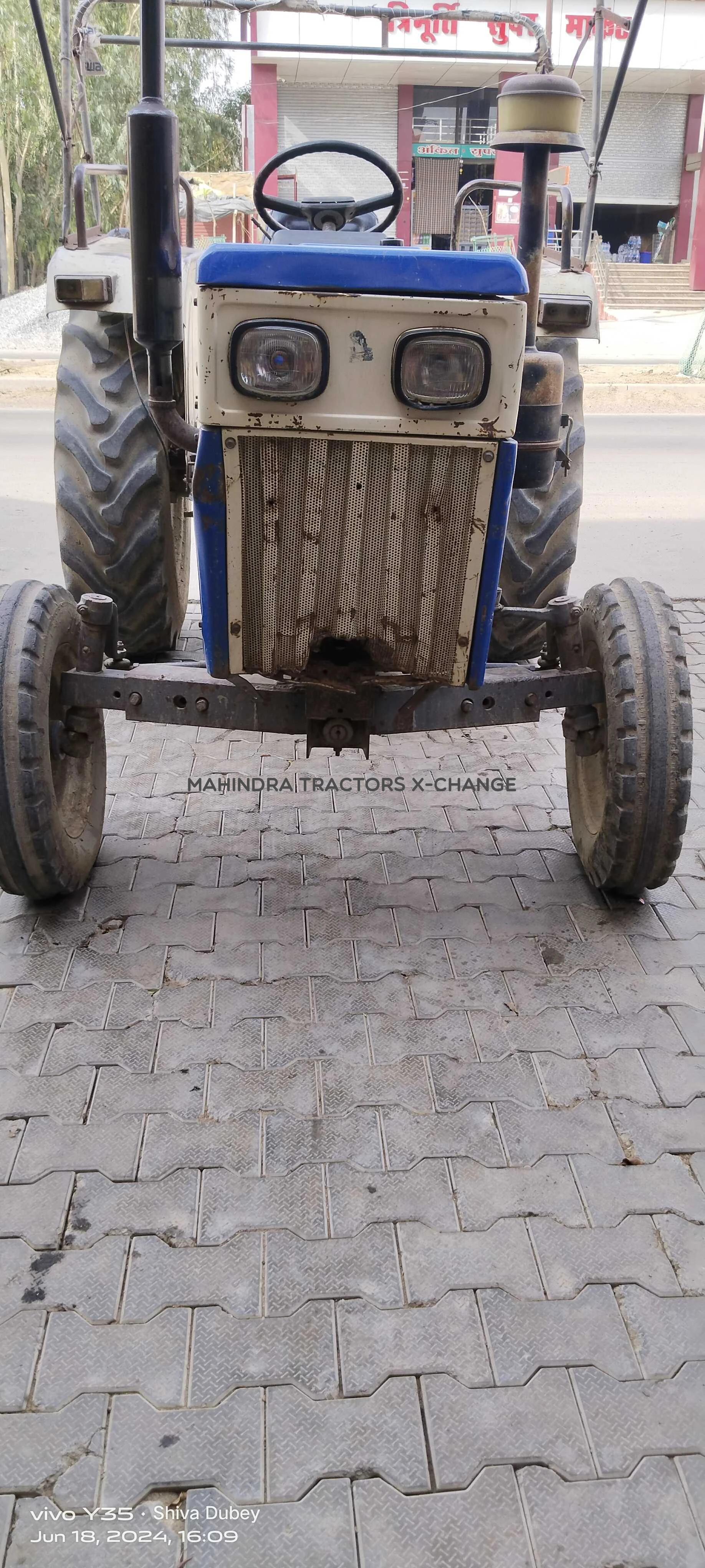 2000 Swaraj 744 FE-1