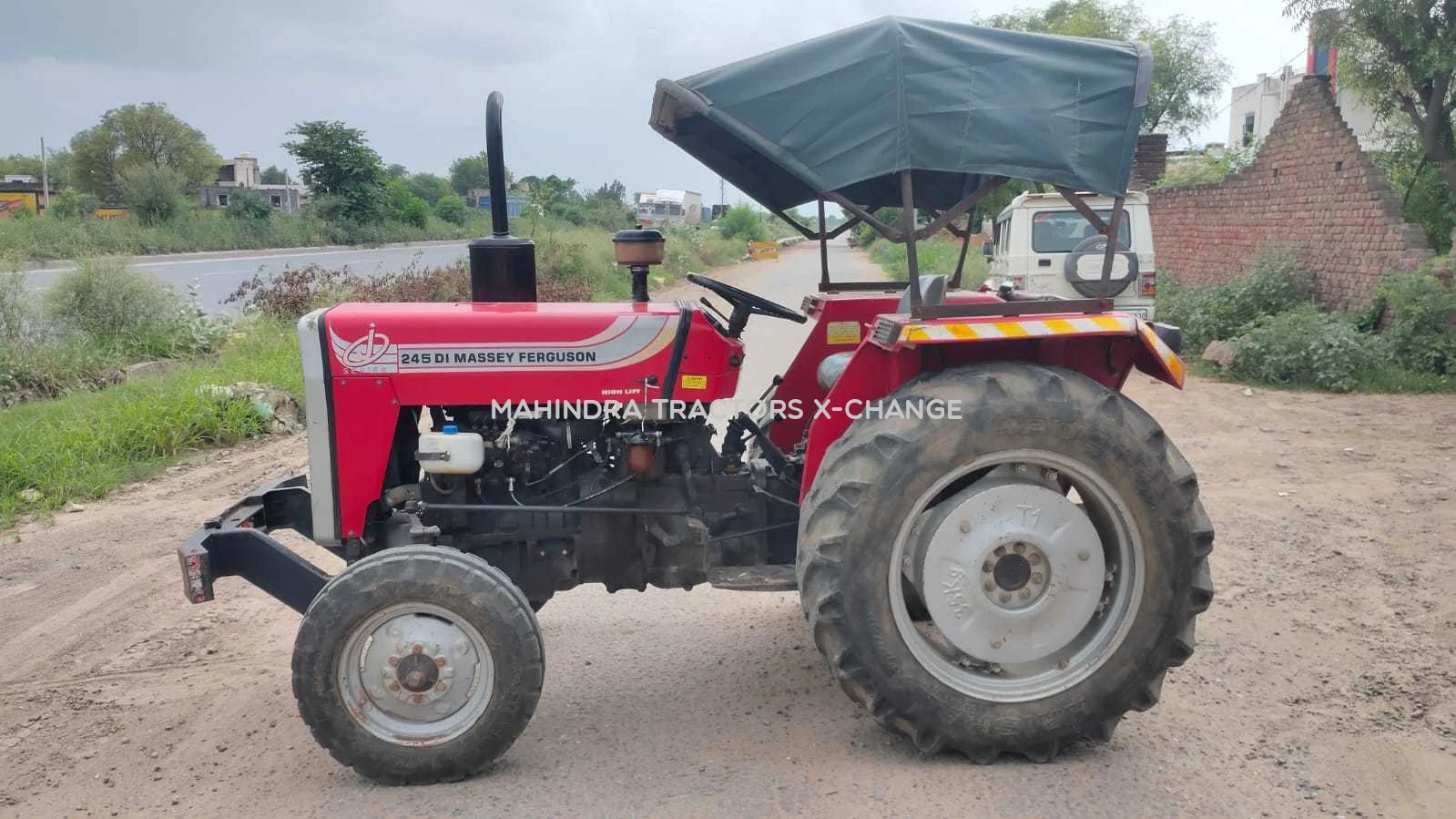 2015 Massey ferguson 245 DI-1
