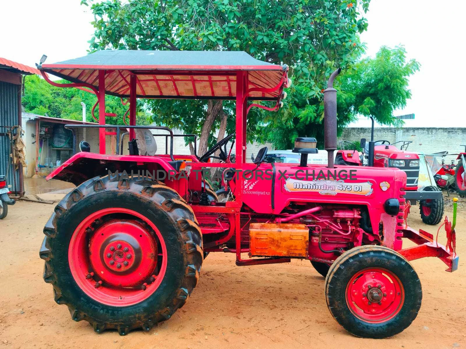 2011 Mahindra 475 DI-2