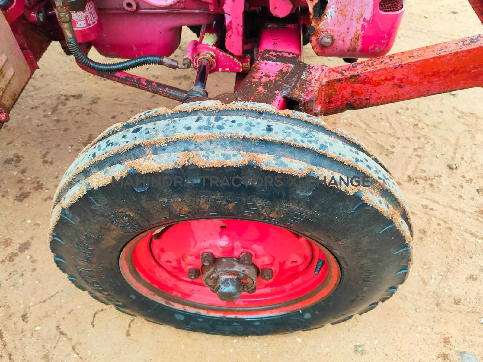 2011 Mahindra 475 DI-7