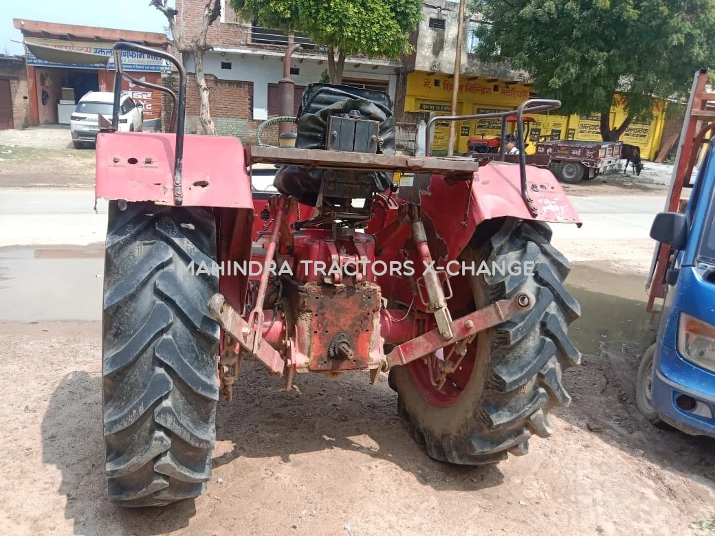 2011 Mahindra 475 DI-4