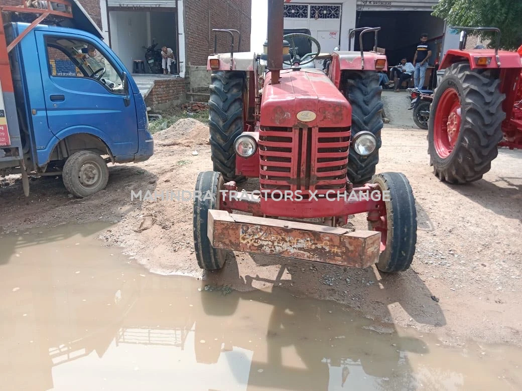 2011 Mahindra 475 DI-3