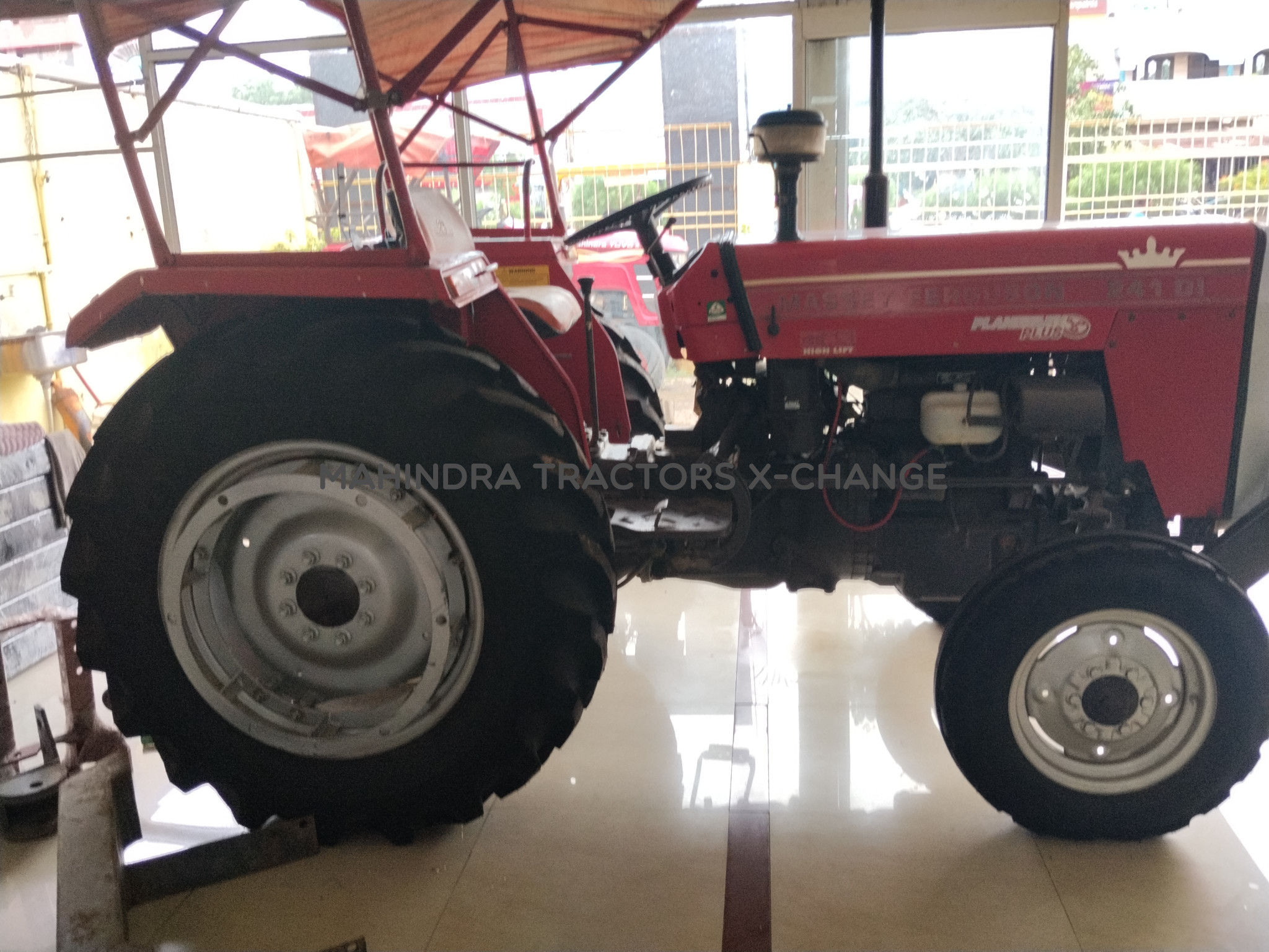 2015 Massey ferguson 241-4