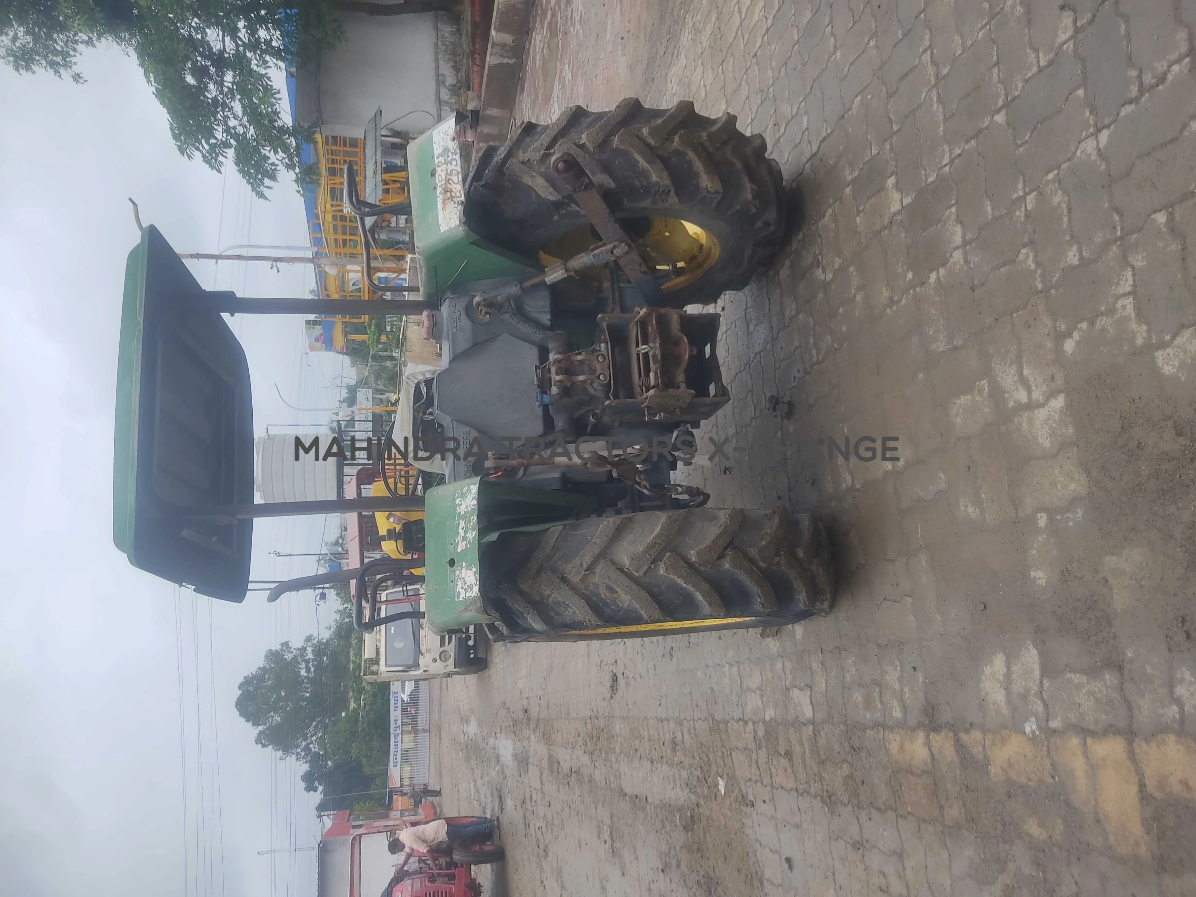 2001 John deere 5105-4