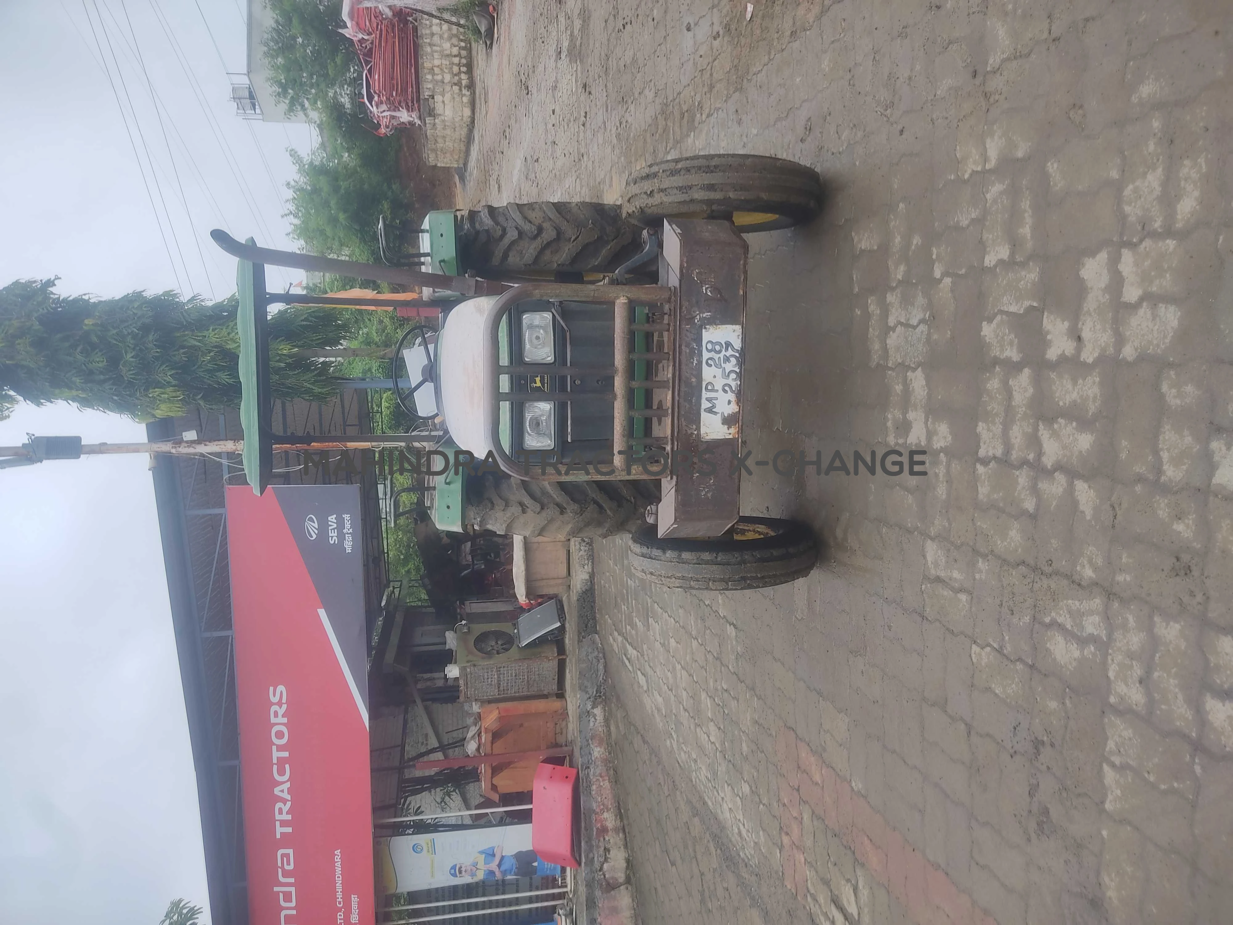 2001 John deere 5105-2