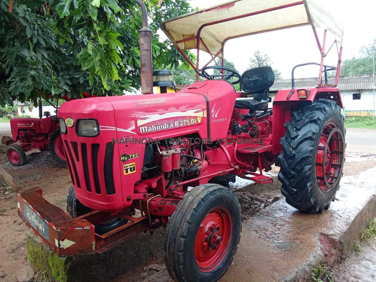 2011 Mahindra 275 DI-2