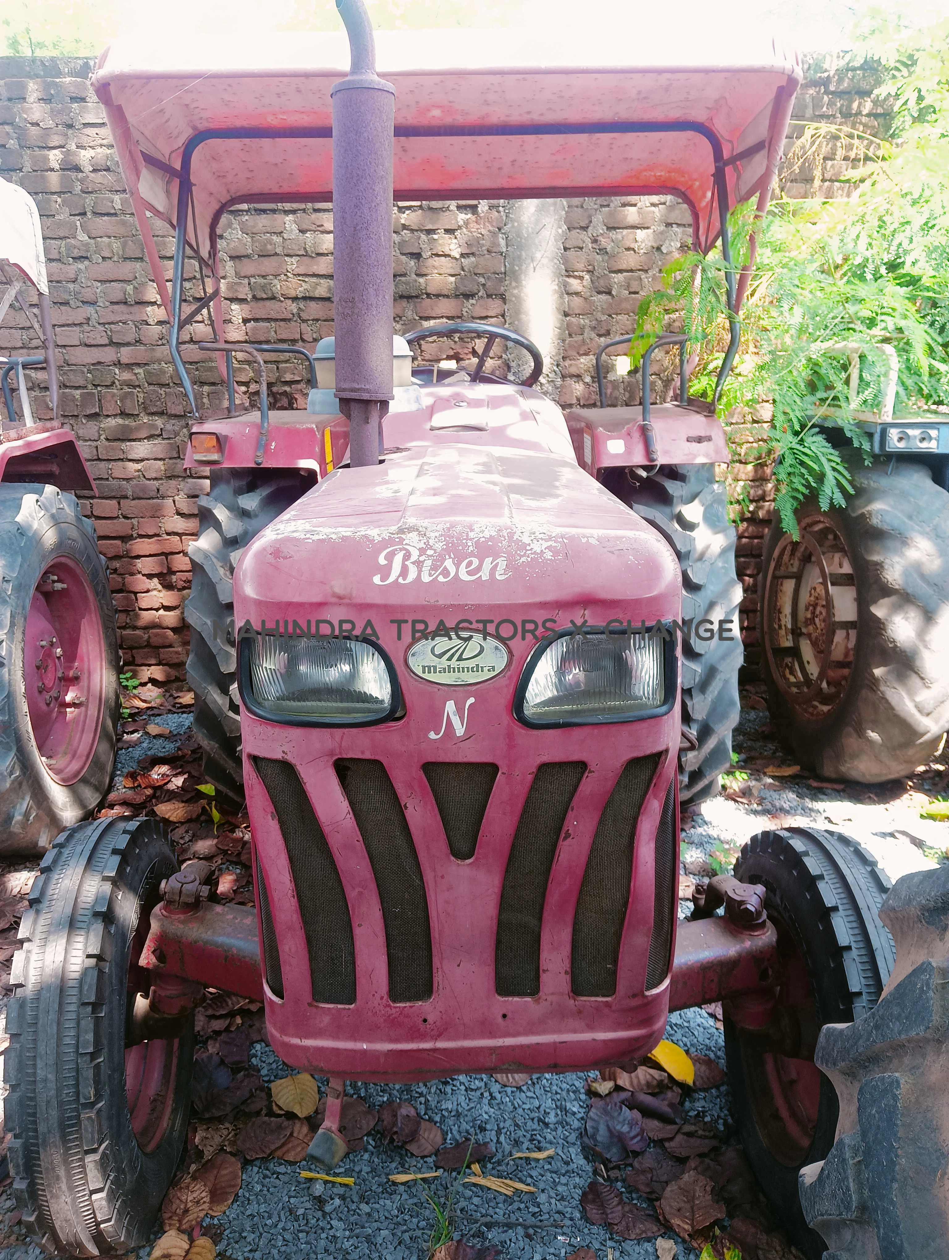 2012 Mahindra 275 DI-1