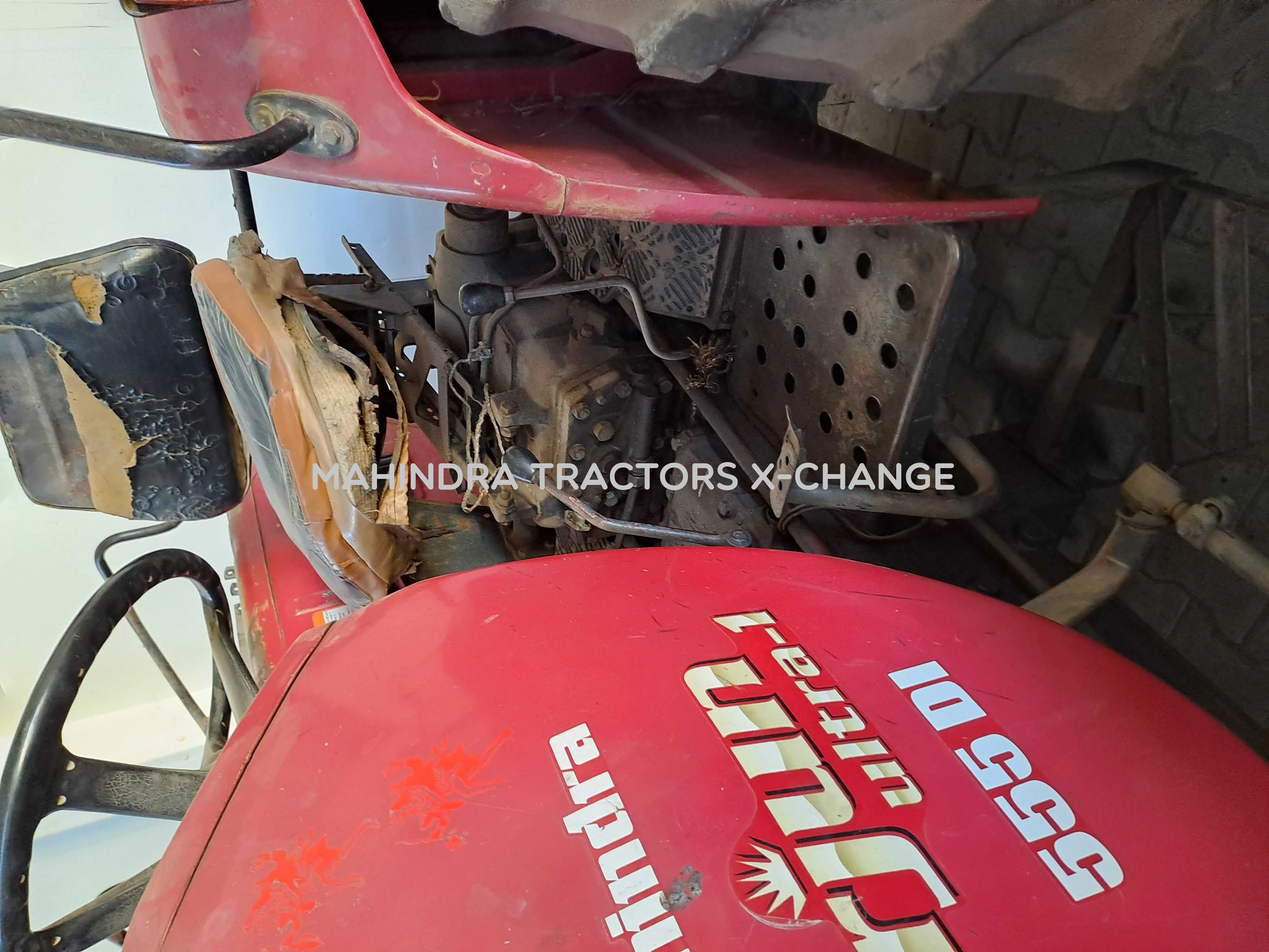 2011 Mahindra Arjun 555 DI-4