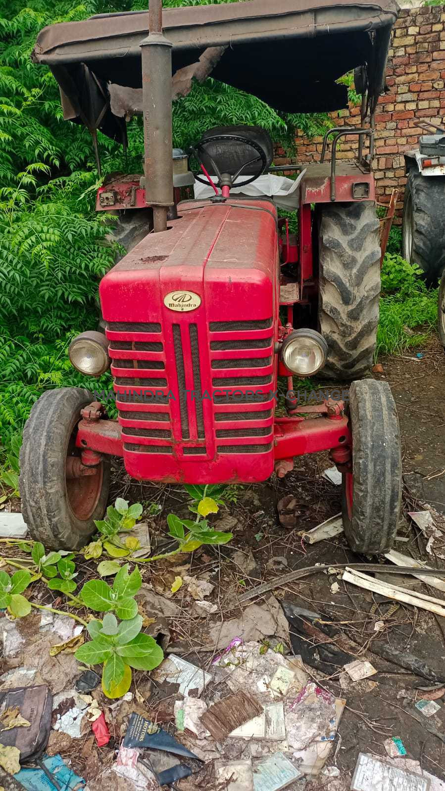 2011 Mahindra 265 DI-1